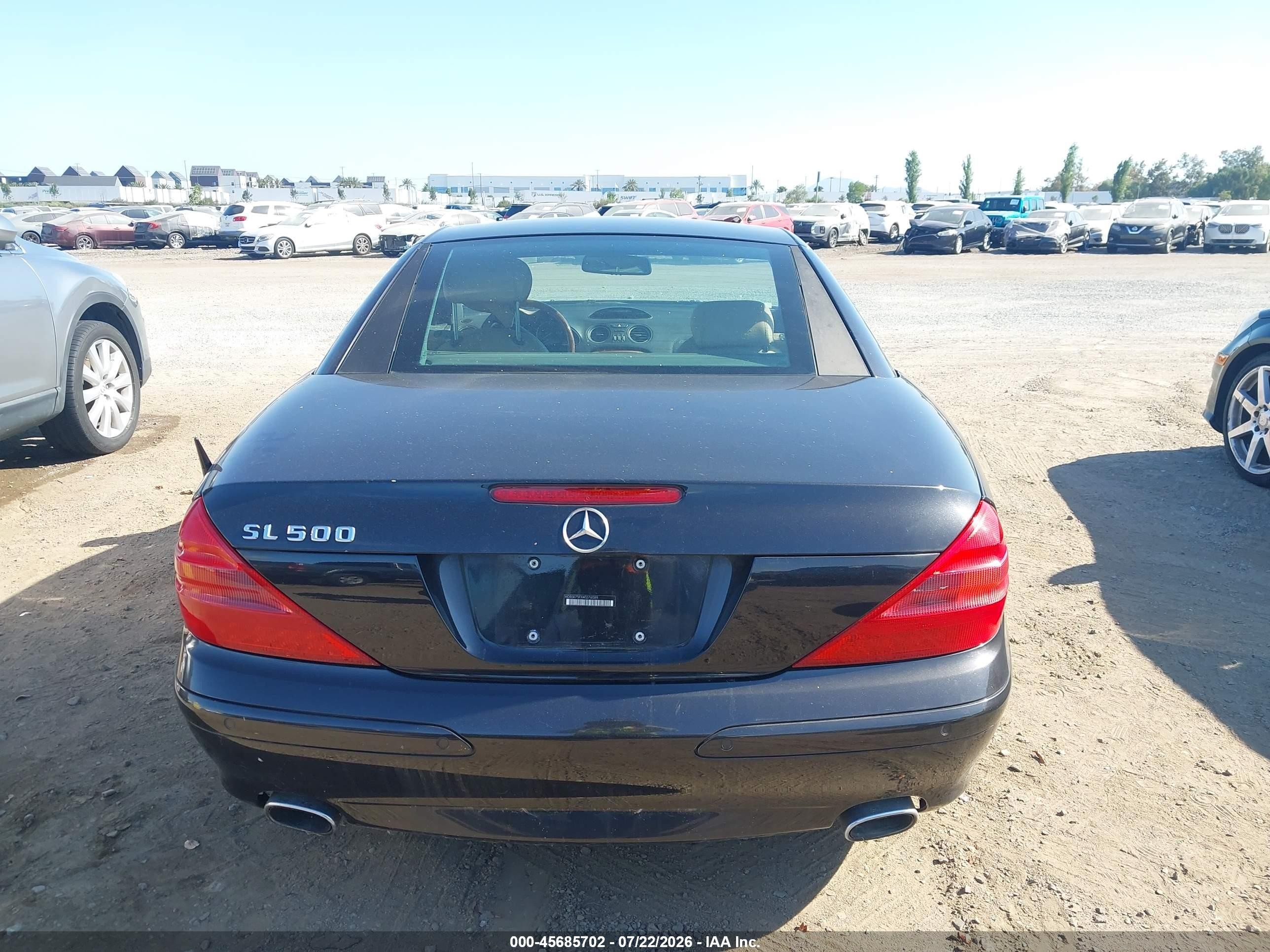 2004 Mercedes-benz Sl 500   Black vin: WDBSK75FX4F076089