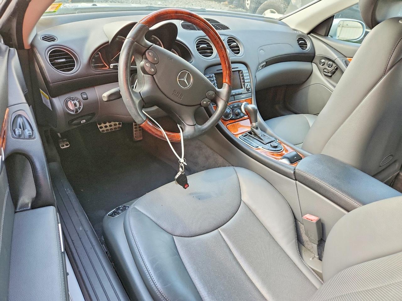 2006 Mercedes-benz Sl 500 Silver vin: WDBSK75FX6F110809