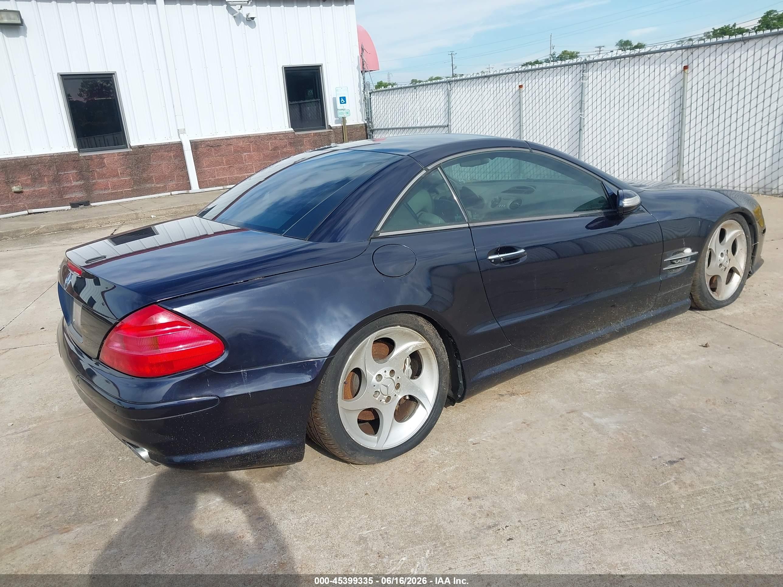 2005 Mercedes-benz Sl 600   Blue vin: WDBSK76F65F095982