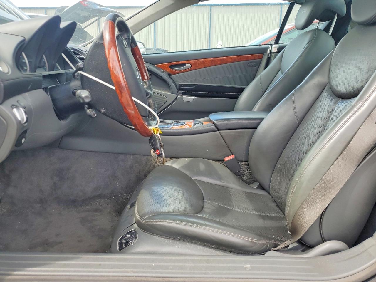 2004 Mercedes-benz Sl 600 Серебряный vin: WDBSK76FX4F067097