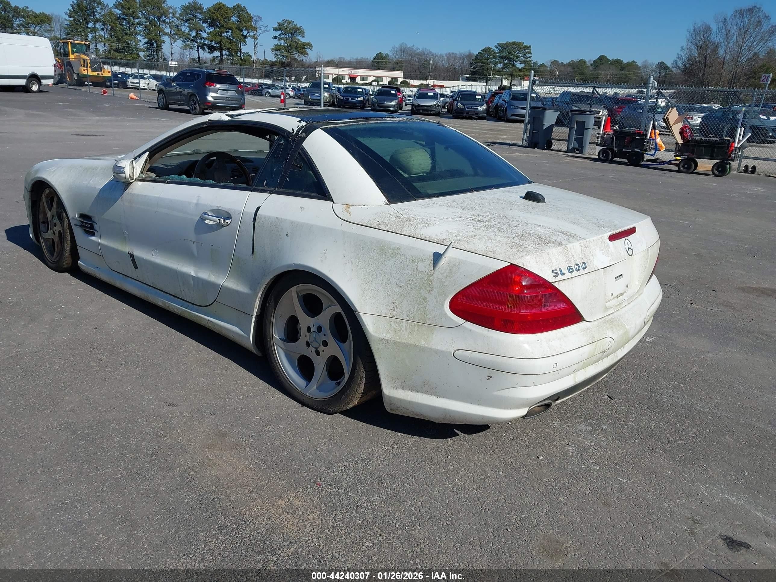 2005 Mercedes-benz Sl 600   Белый vin: WDBSK76FX5F096231