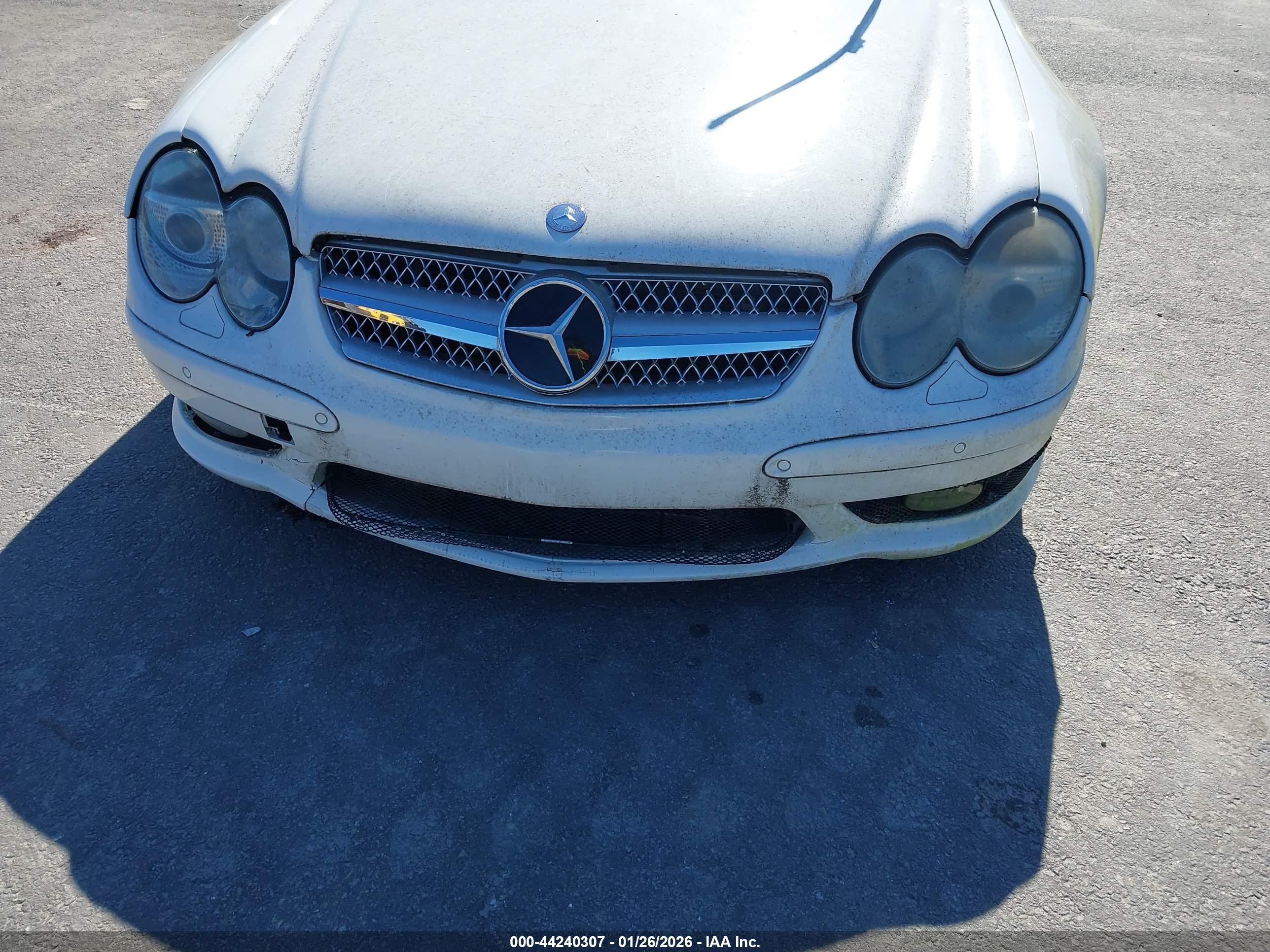 2005 Mercedes-benz Sl 600   Белый vin: WDBSK76FX5F096231