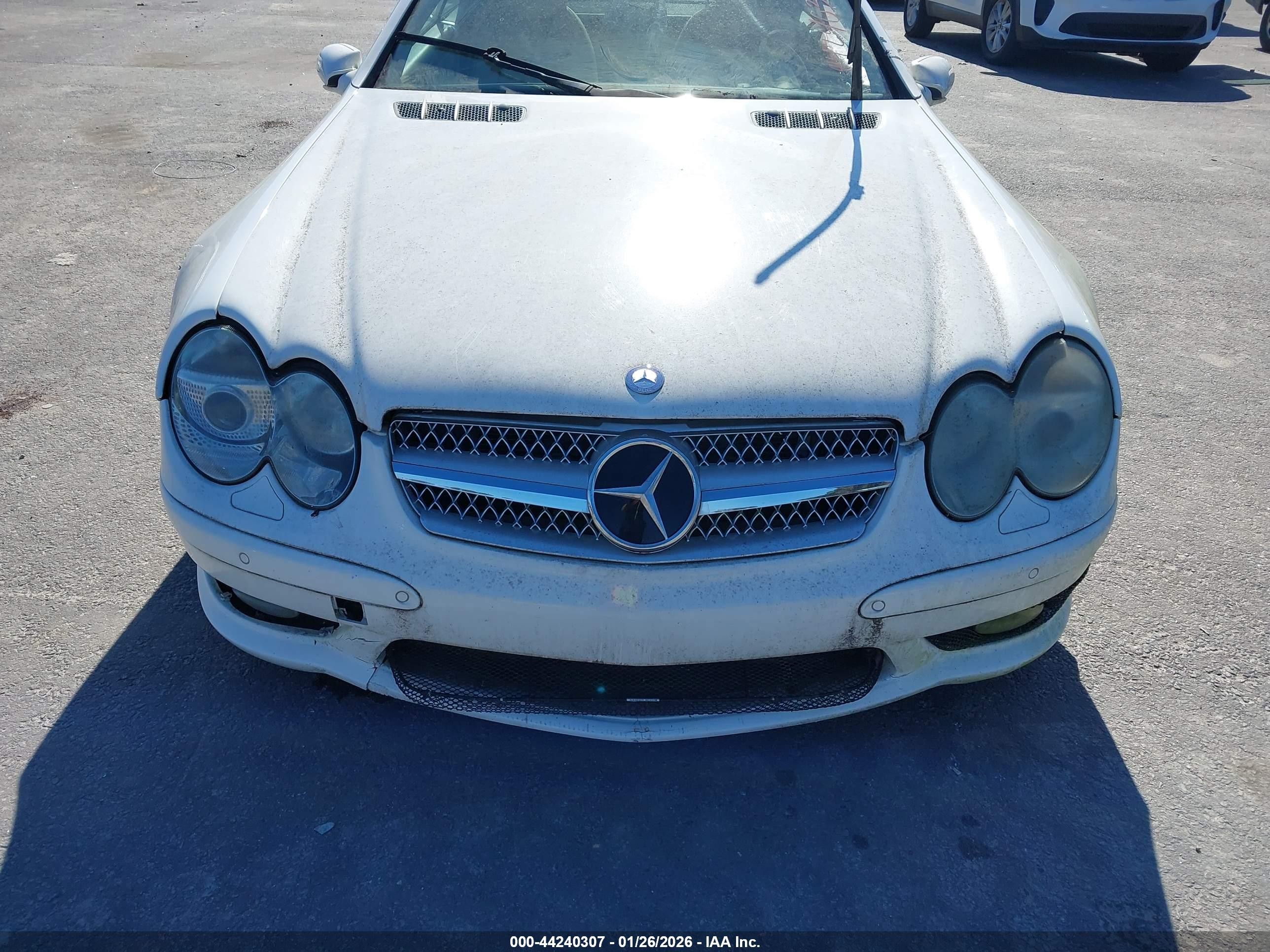2005 Mercedes-benz Sl 600   Белый vin: WDBSK76FX5F096231