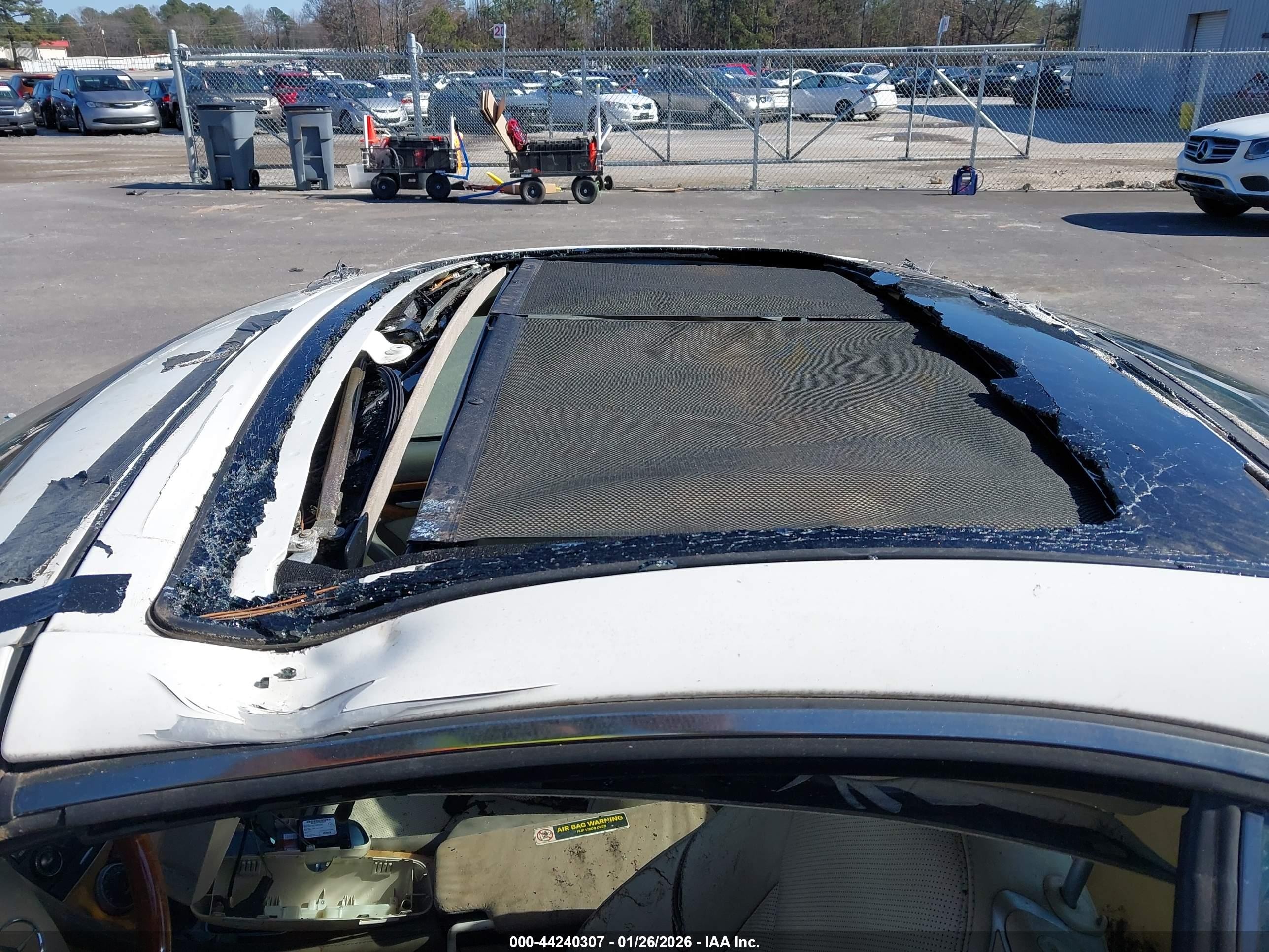 2005 Mercedes-benz Sl 600   Белый vin: WDBSK76FX5F096231