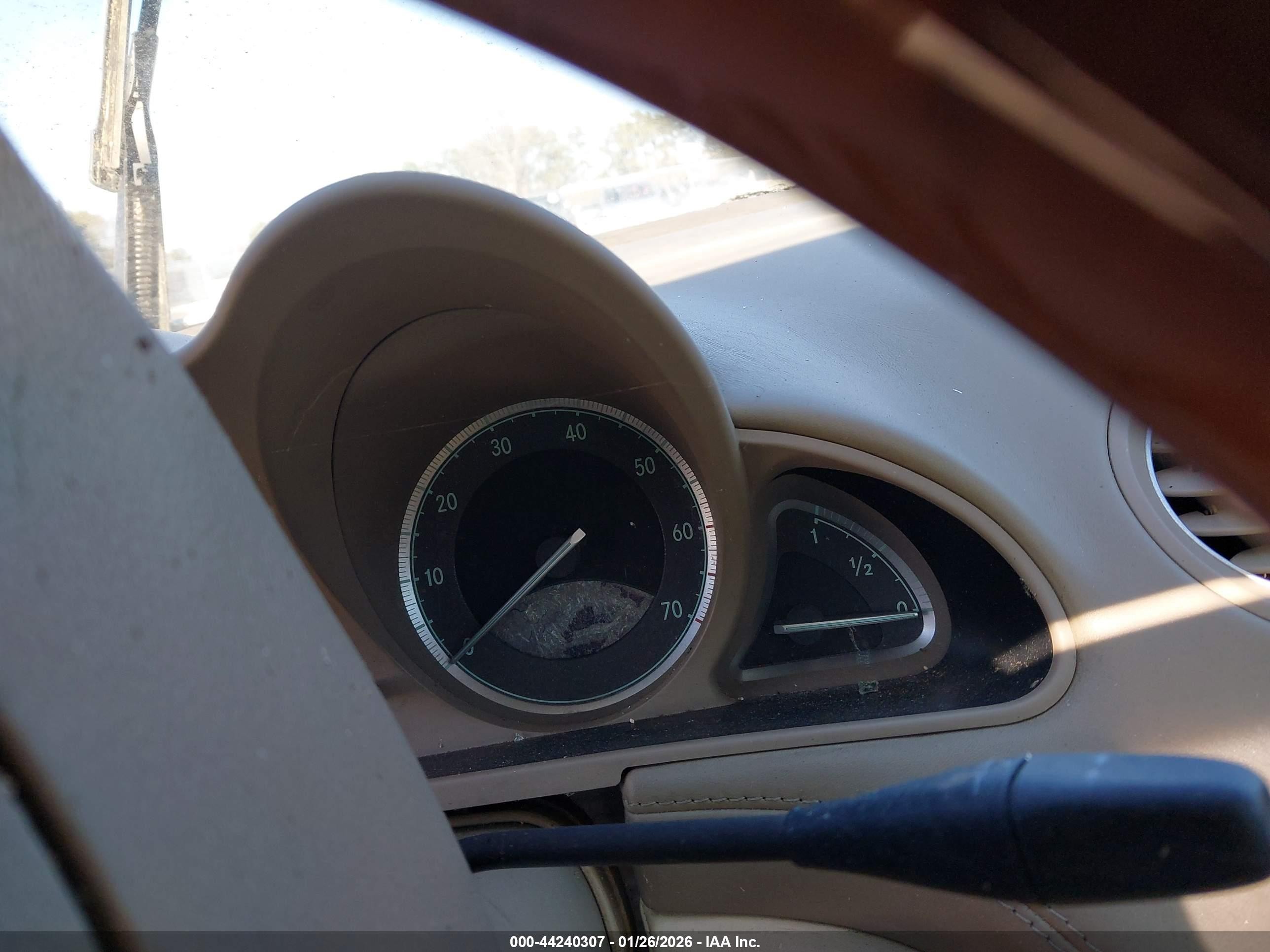 2005 Mercedes-benz Sl 600   Белый vin: WDBSK76FX5F096231