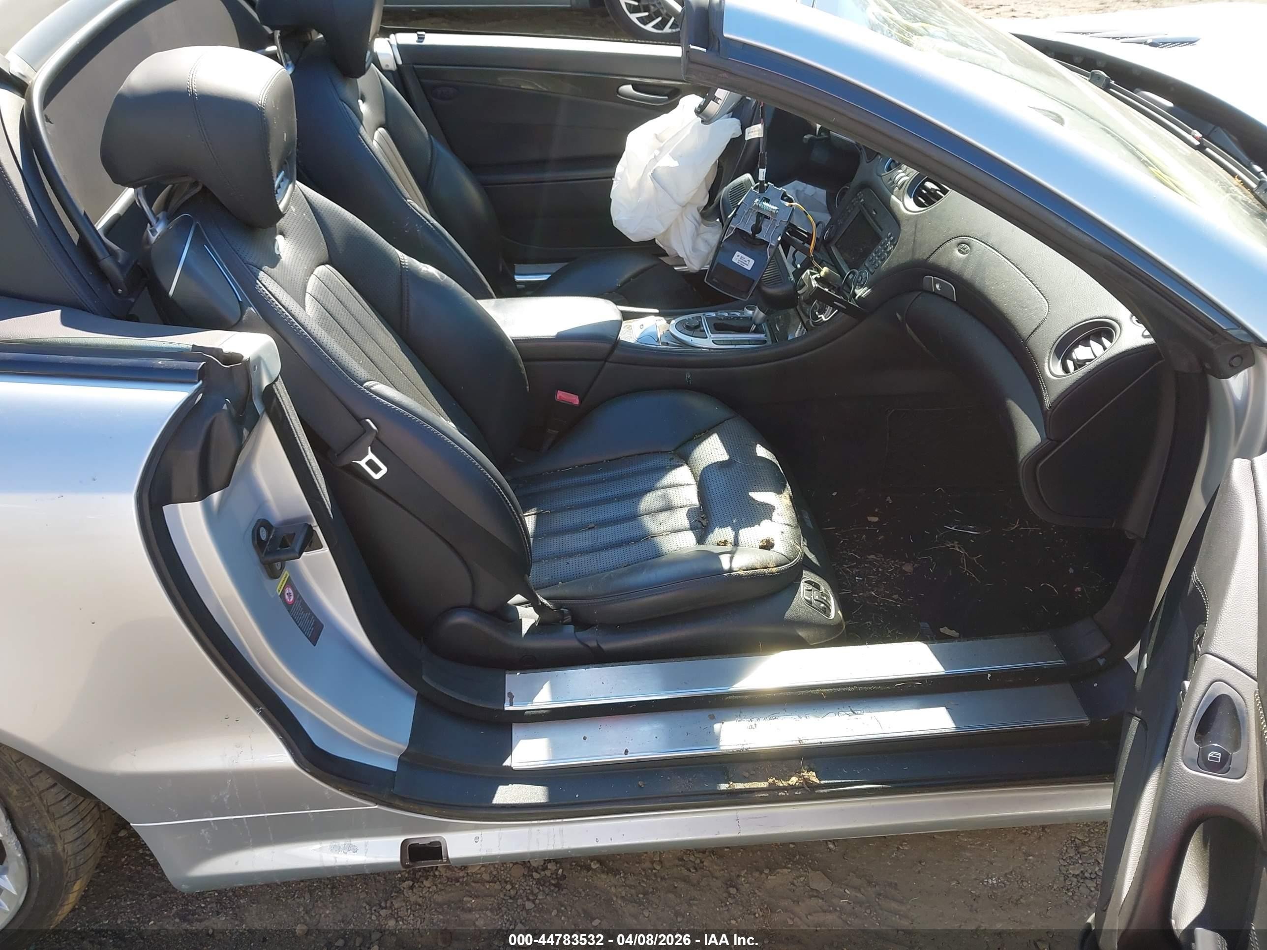 2011 Mercedes-benz Sl 63 Amg   Silver vin: WDBSK7AA4BF162246