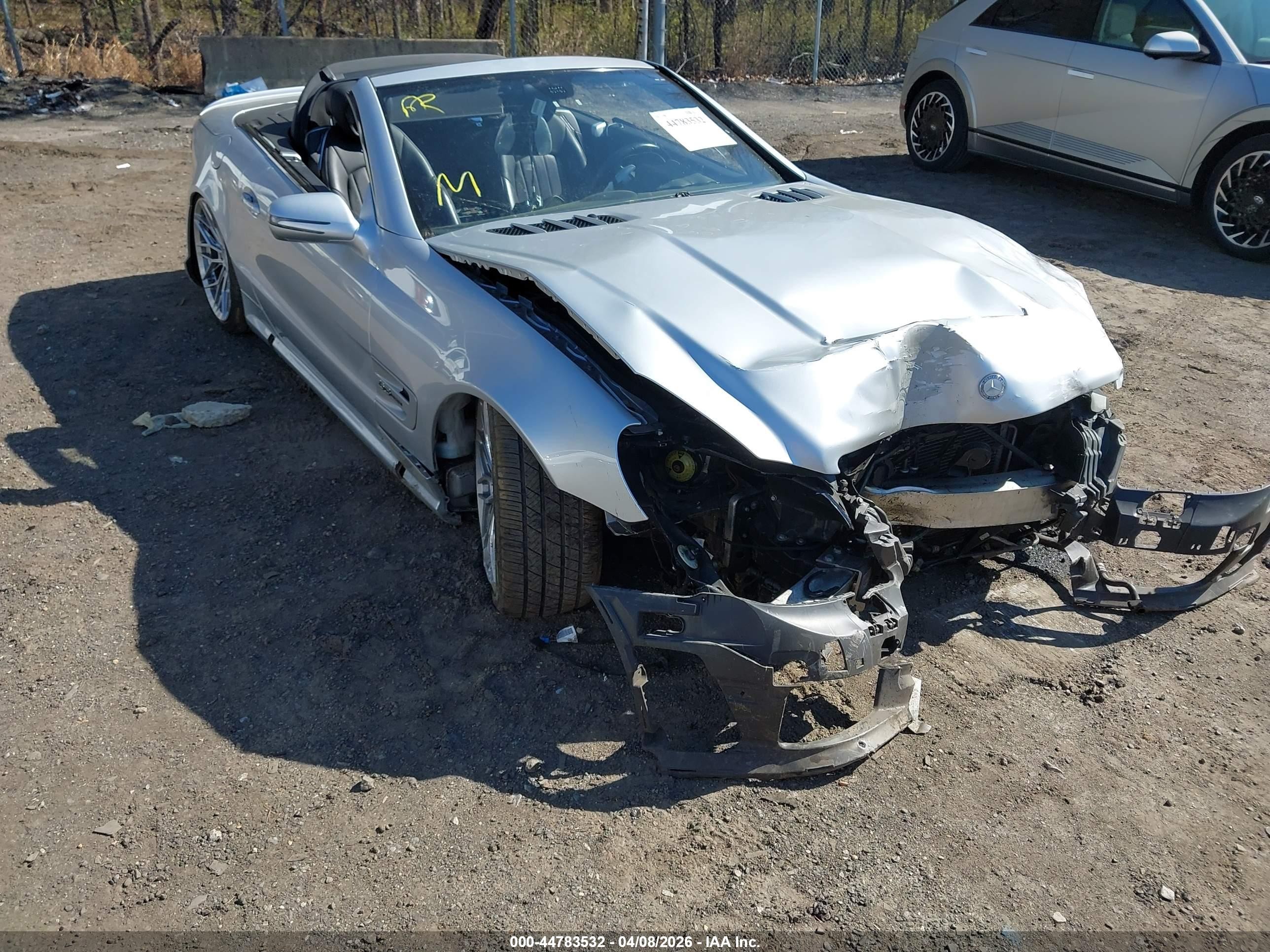 2011 Mercedes-benz Sl 63 Amg   Серебряный vin: WDBSK7AA4BF162246