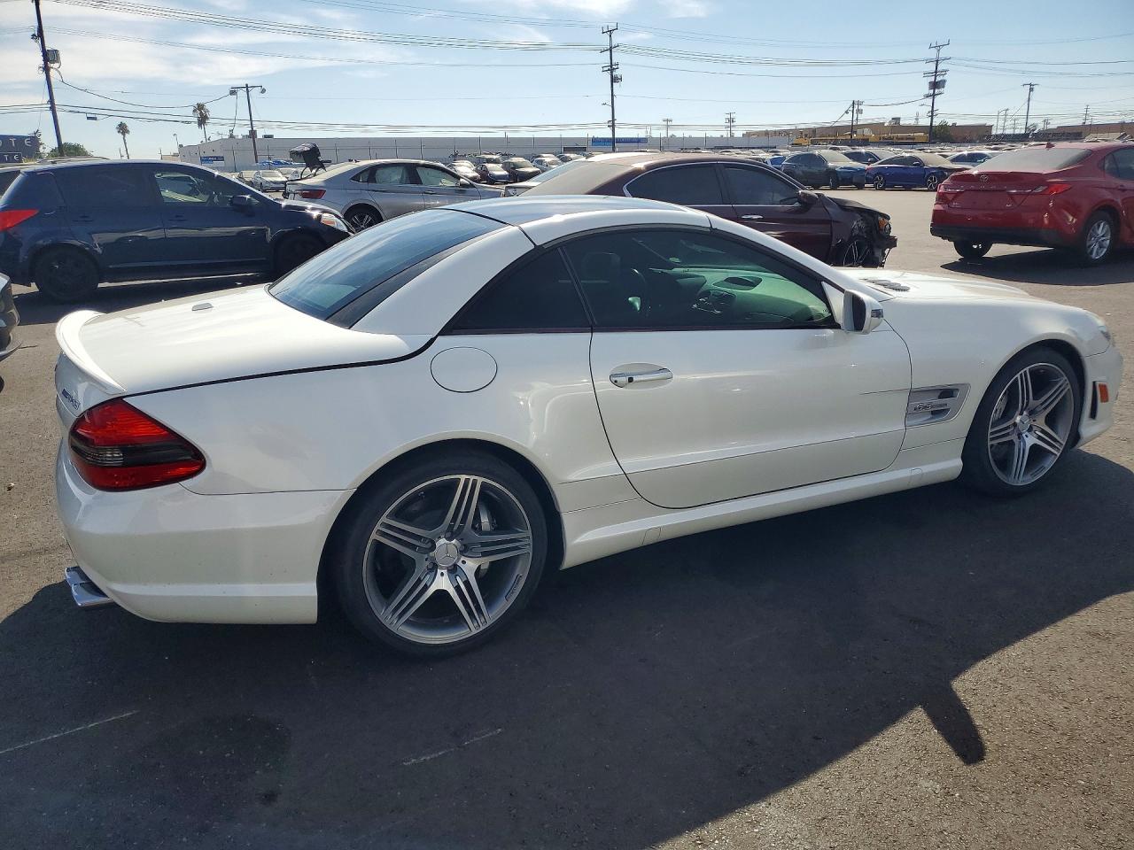 2011 Mercedes-benz Sl 63 Amg White vin: WDBSK7AA9BF161433