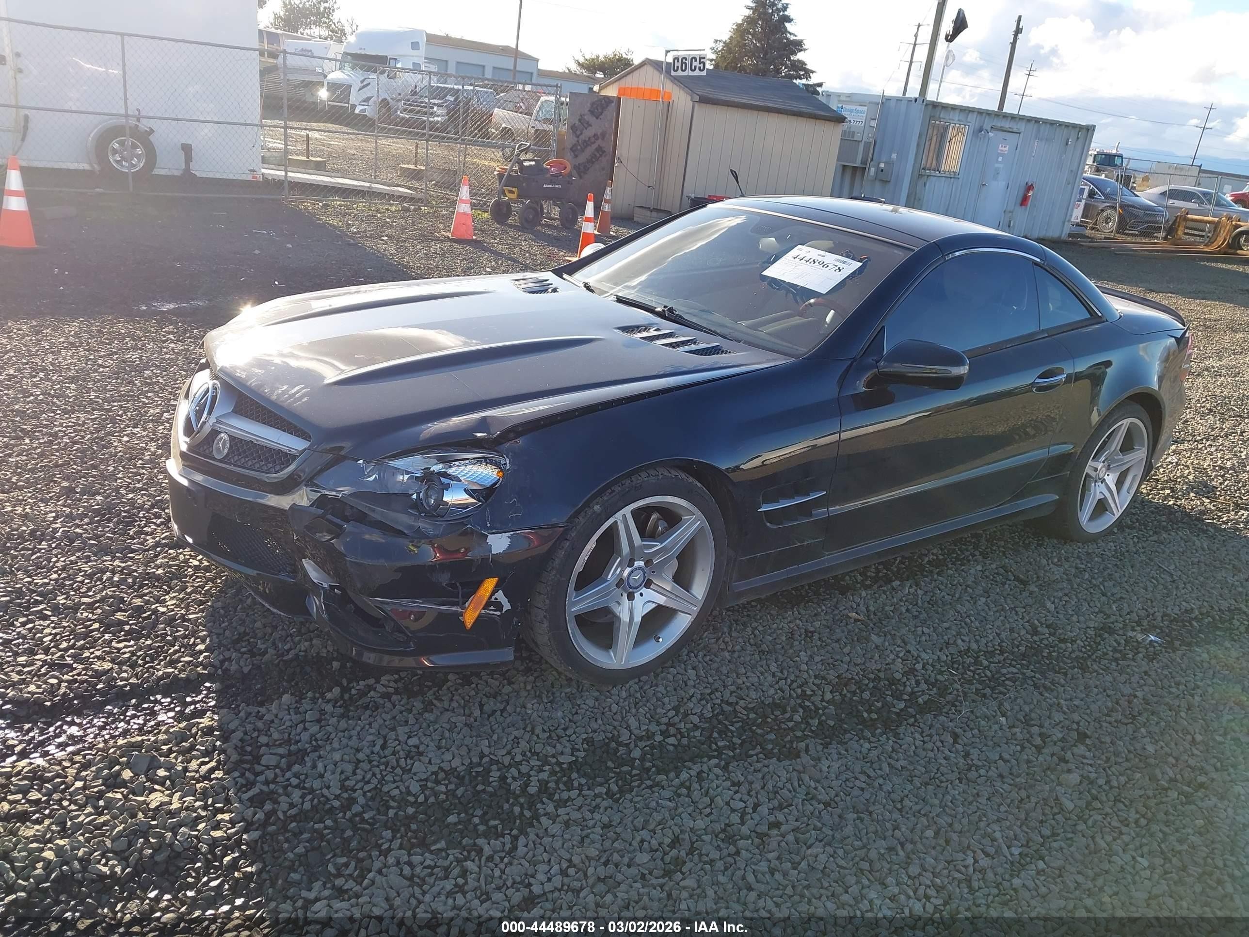 2011 Mercedes-benz Sl 550   Black vin: WDBSK7BA0BF164526