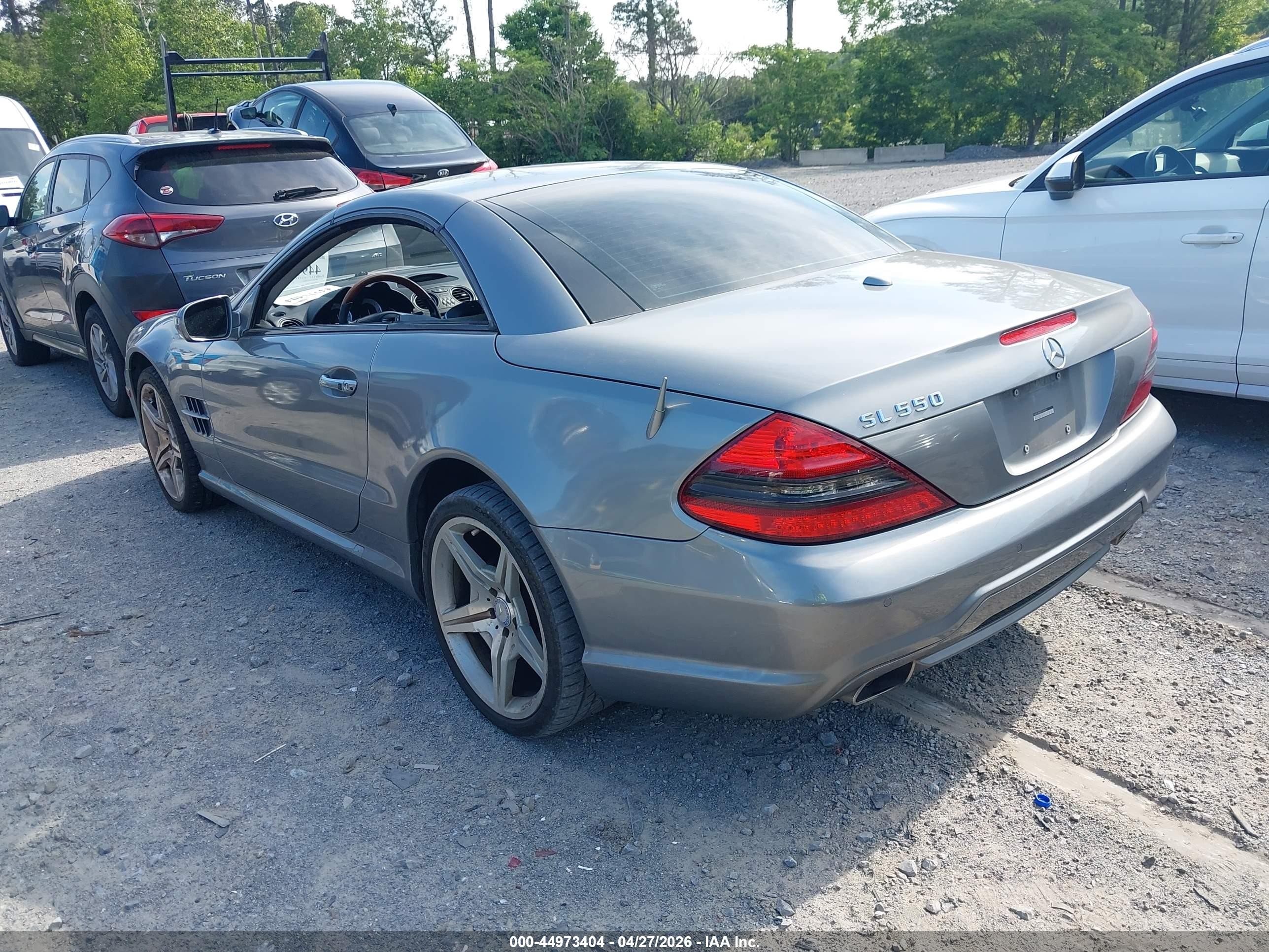 2012 Mercedes-benz Sl 550   Silver vin: WDBSK7BA3CF169379