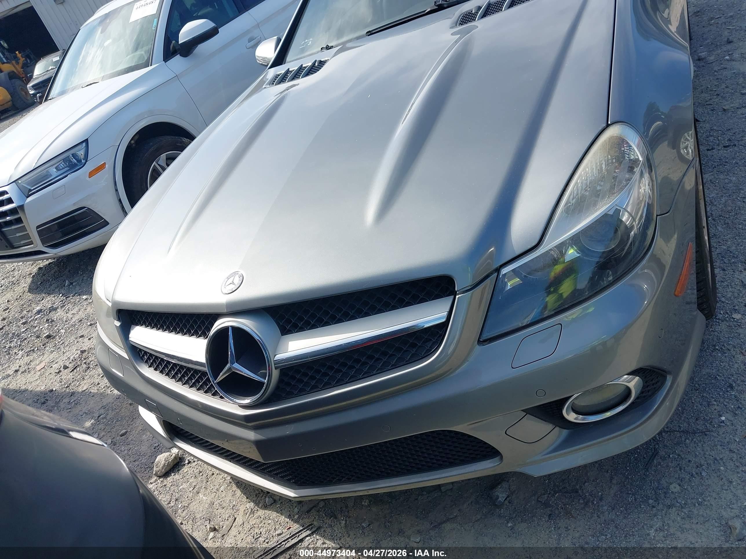2012 Mercedes-benz Sl 550   Silver vin: WDBSK7BA3CF169379