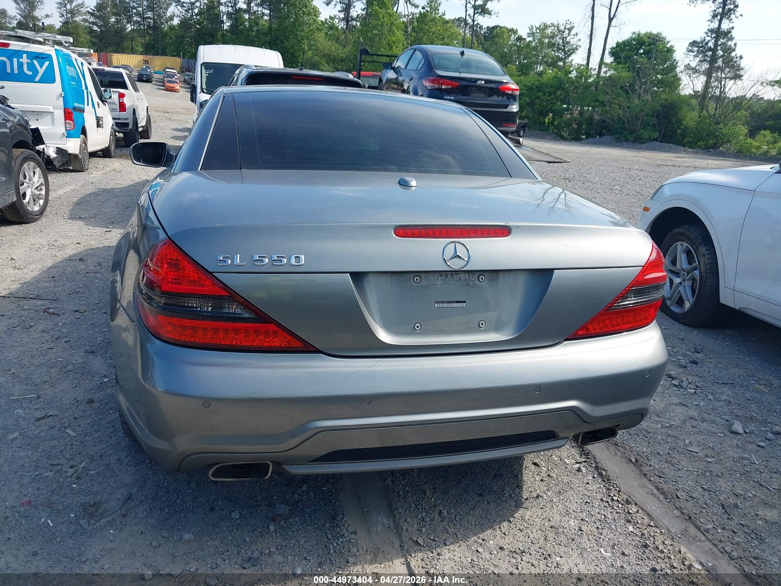 2012 Mercedes-benz Sl 550   Silver vin: WDBSK7BA3CF169379