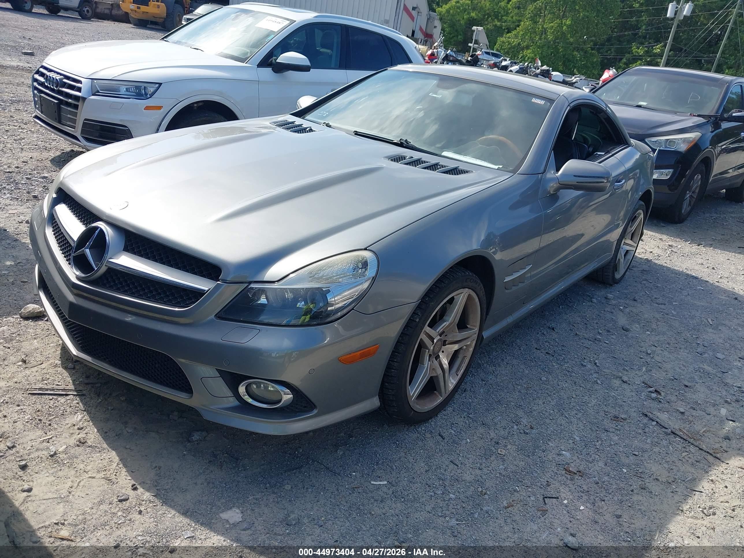 2012 Mercedes-benz Sl 550   Silver vin: WDBSK7BA3CF169379