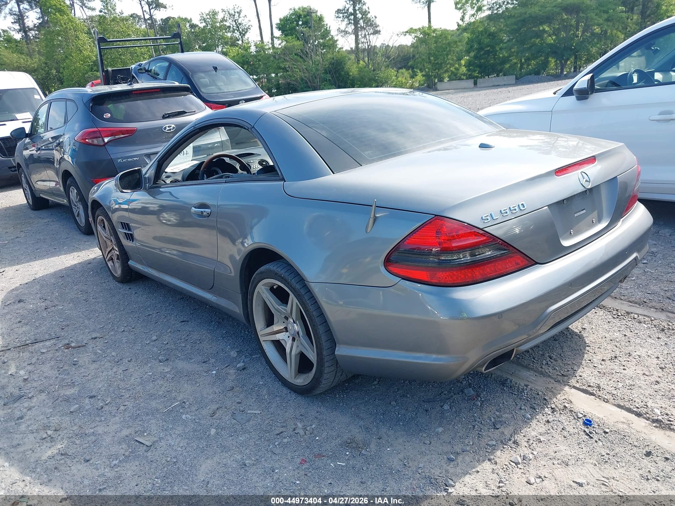 2012 Mercedes-benz Sl 550   Silver vin: WDBSK7BA3CF169379