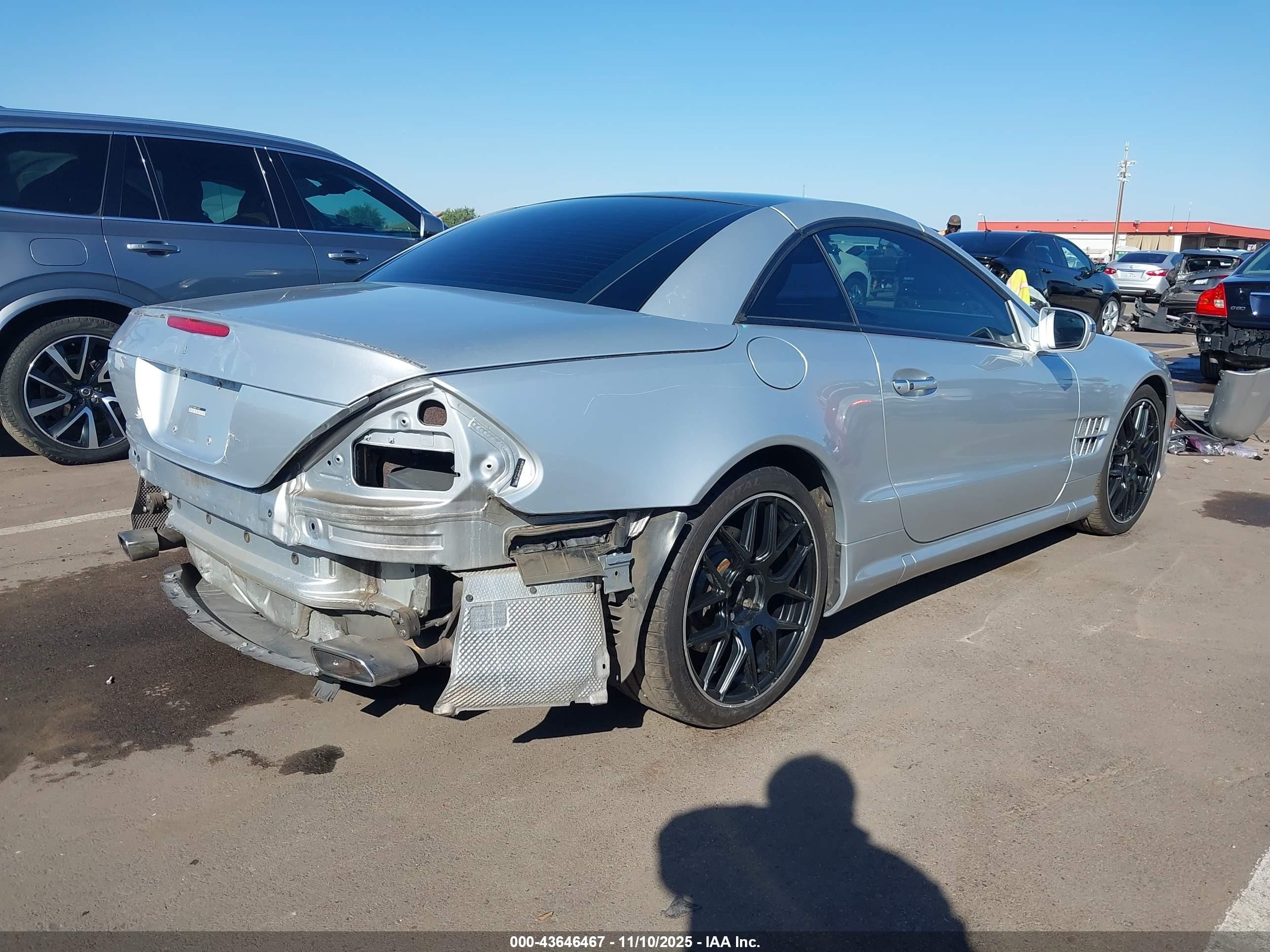 2011 Mercedes-benz Sl 550   Серый vin: WDBSK7BA4BF161807