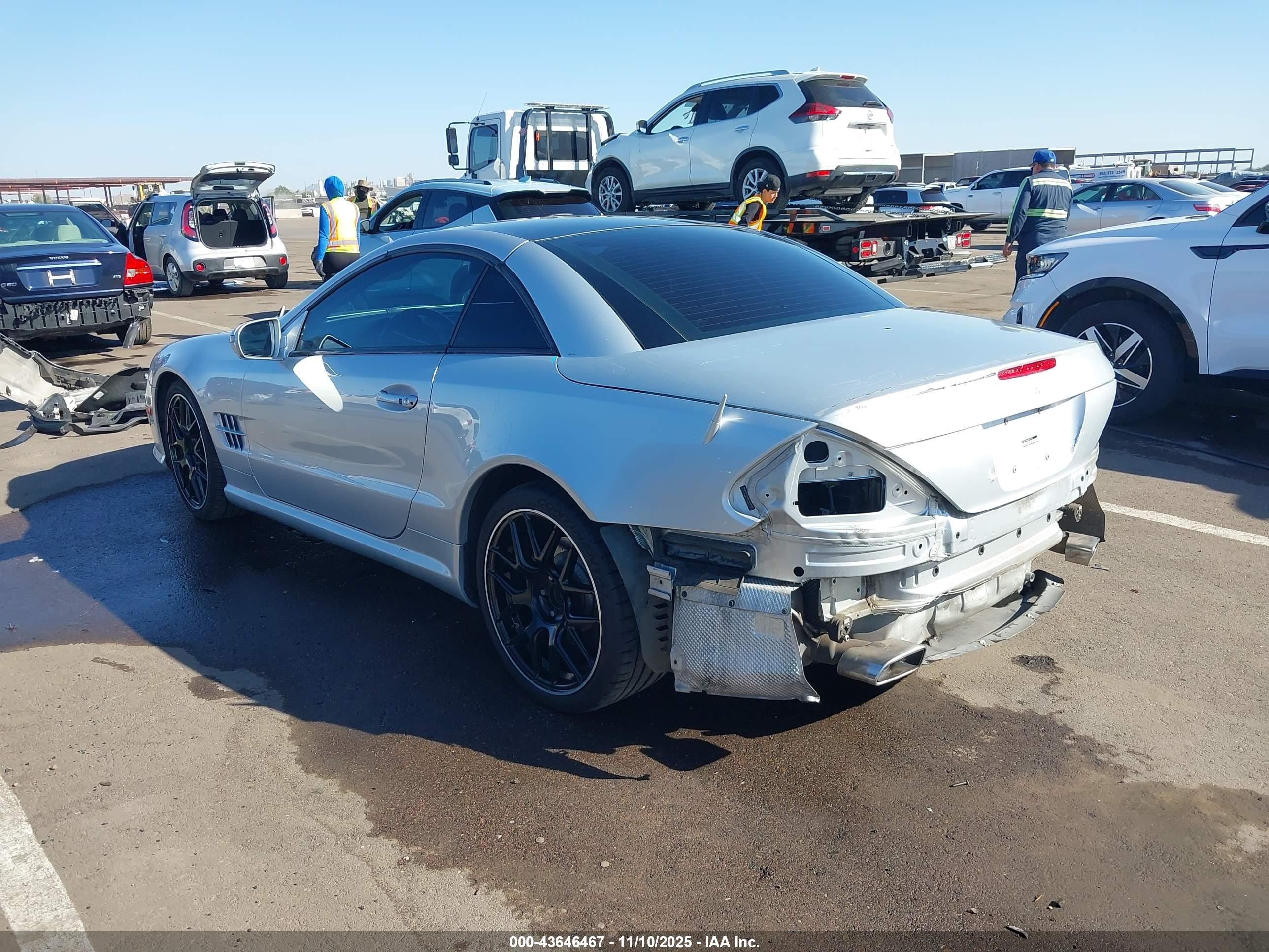 2011 Mercedes-benz Sl 550   Серый vin: WDBSK7BA4BF161807