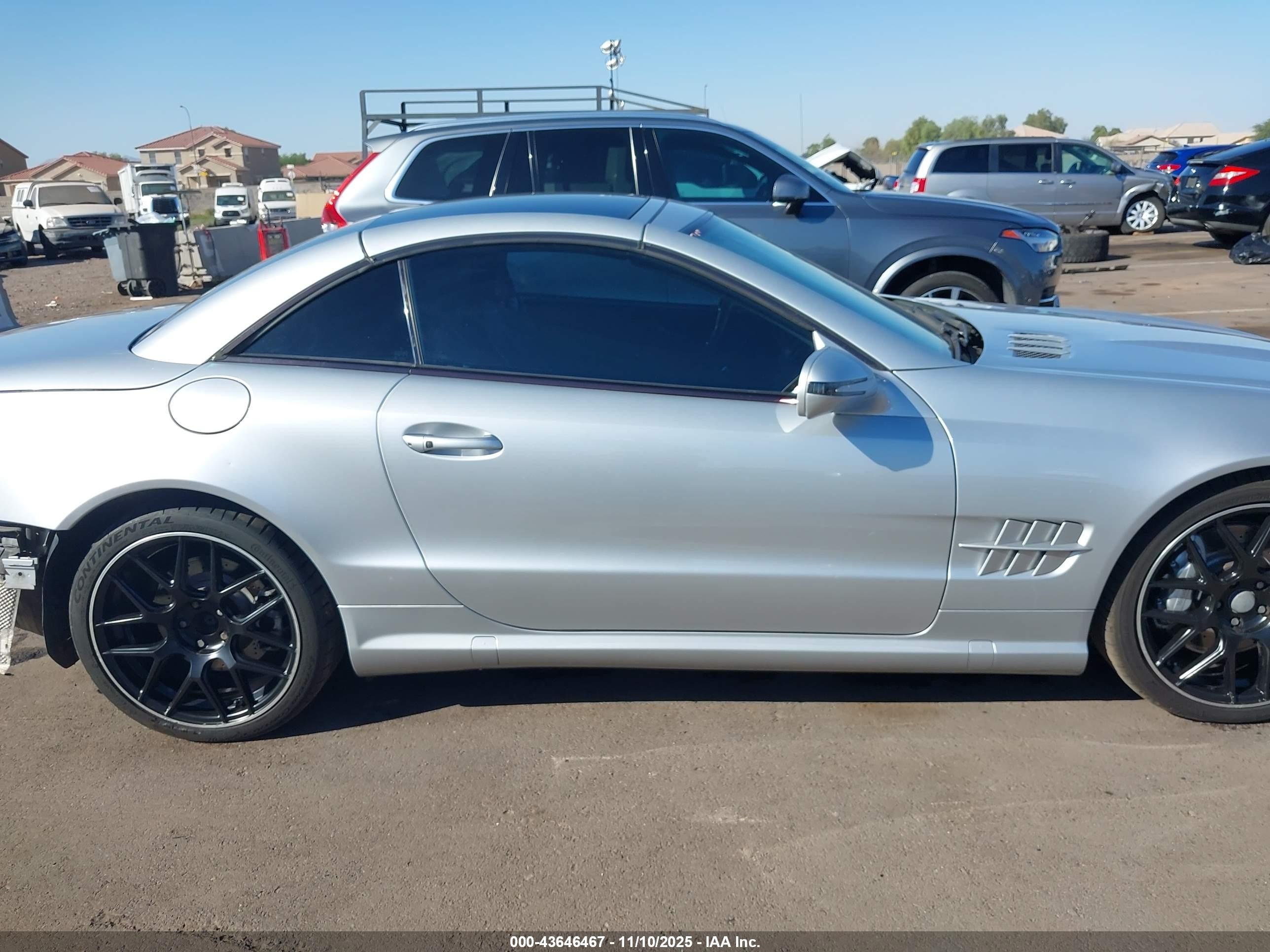 2011 Mercedes-benz Sl 550   Серый vin: WDBSK7BA4BF161807