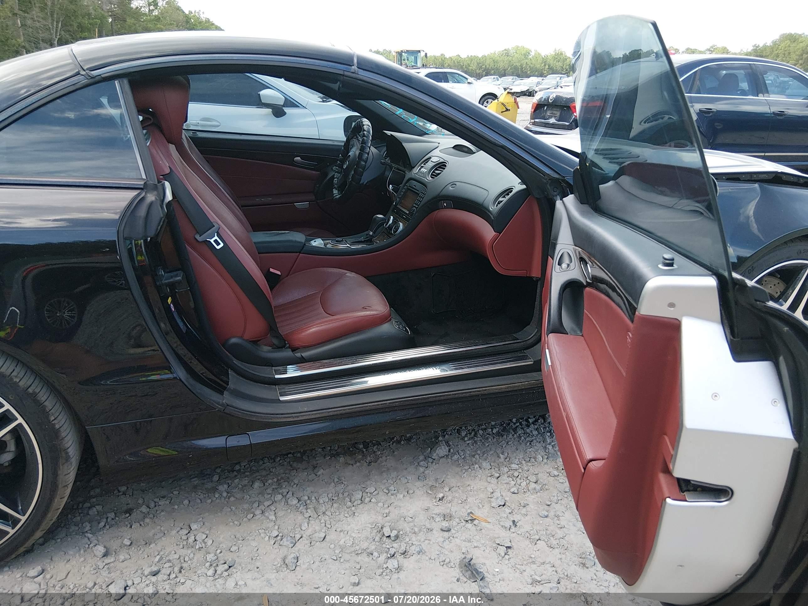 2012 Mercedes-benz Sl 550   Black vin: WDBSK7BA4CF168337