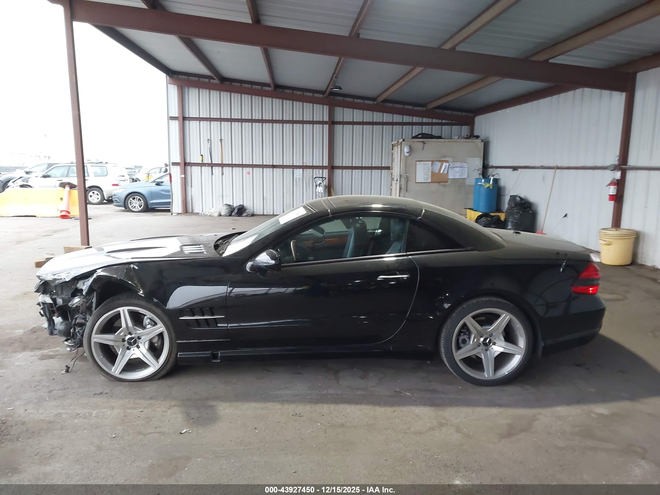 2011 Mercedes-benz Sl 550   Black vin: WDBSK7BA5BF163081