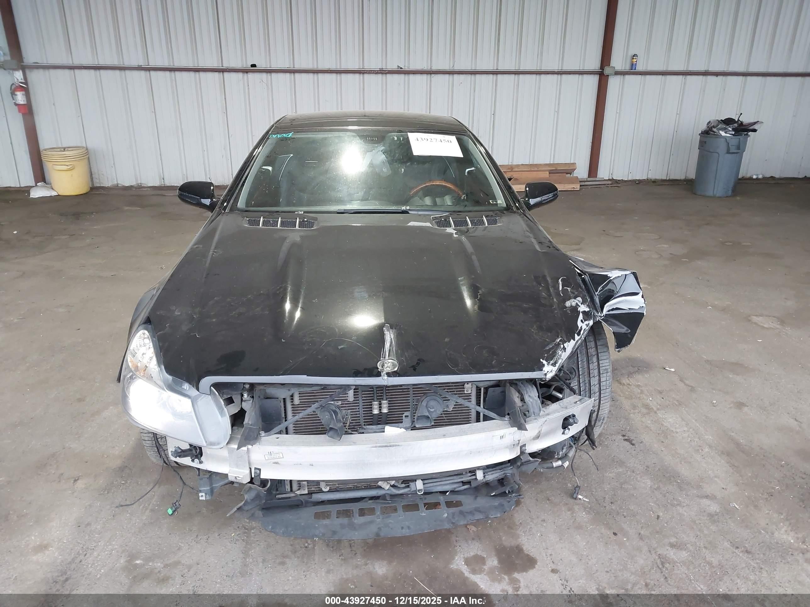 2011 Mercedes-benz Sl 550   Black vin: WDBSK7BA5BF163081