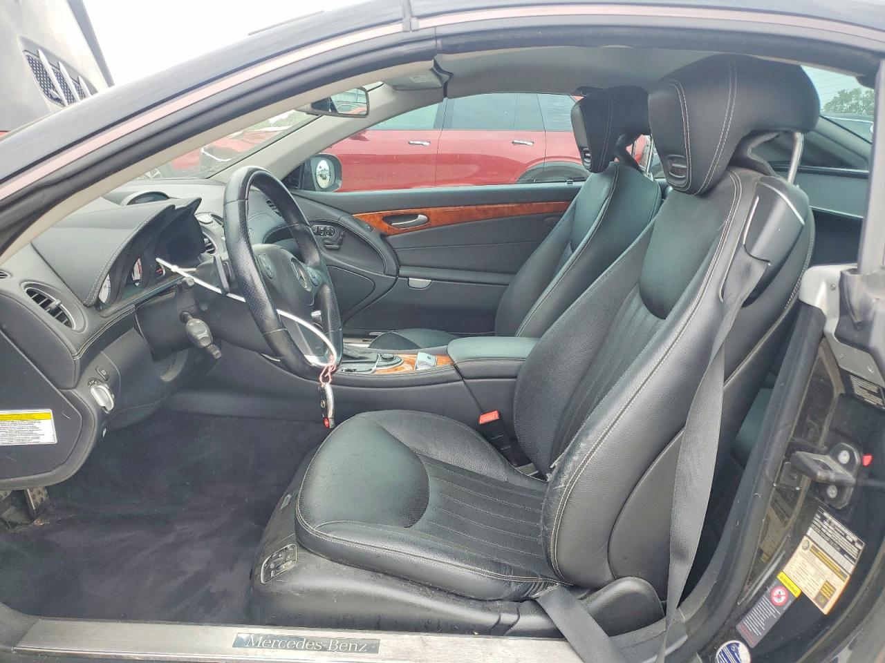 2011 Mercedes-benz Sl 550 Black vin: WDBSK7BA6BF161534