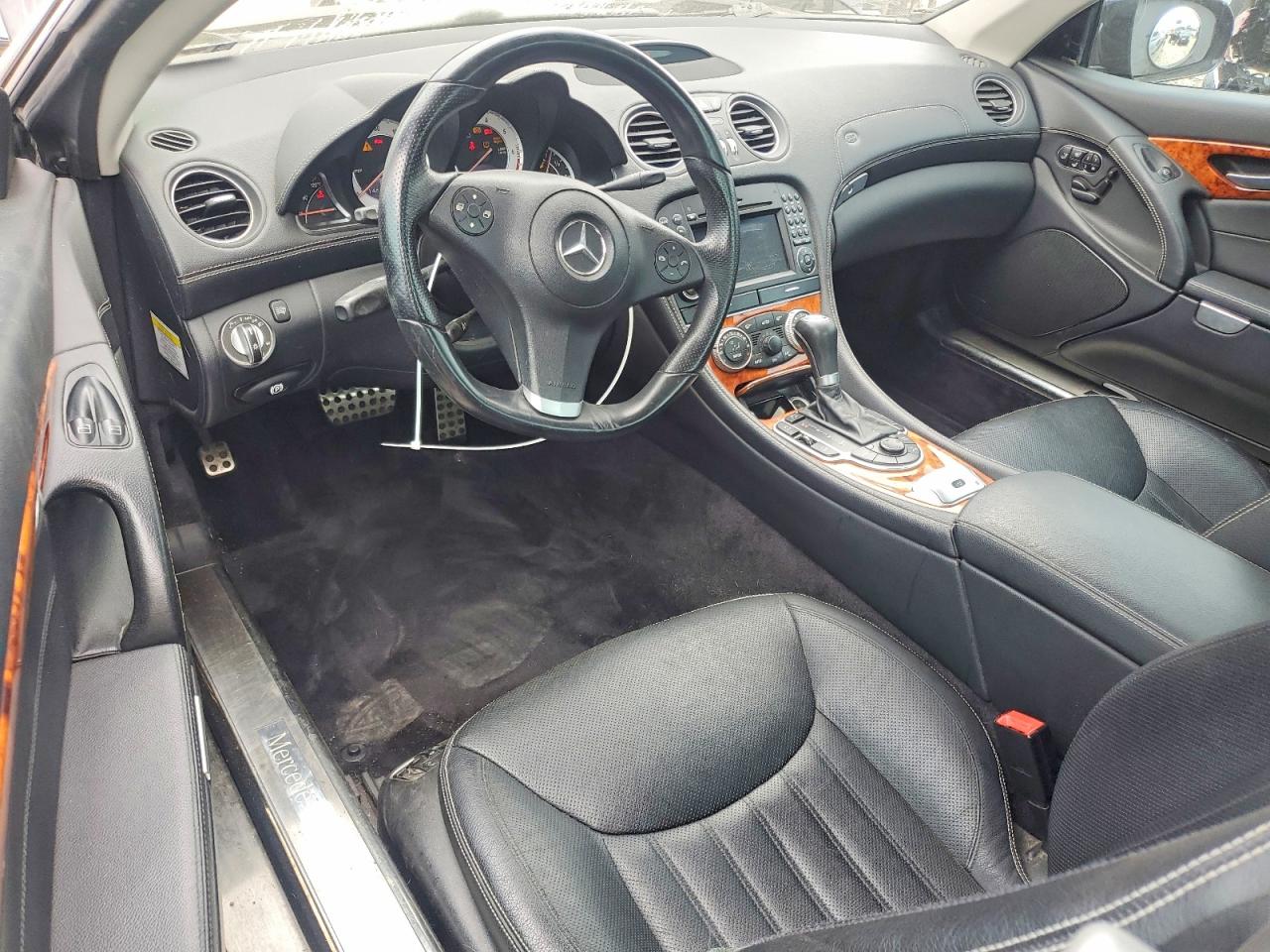 2011 Mercedes-benz Sl 550 Black vin: WDBSK7BA6BF161534