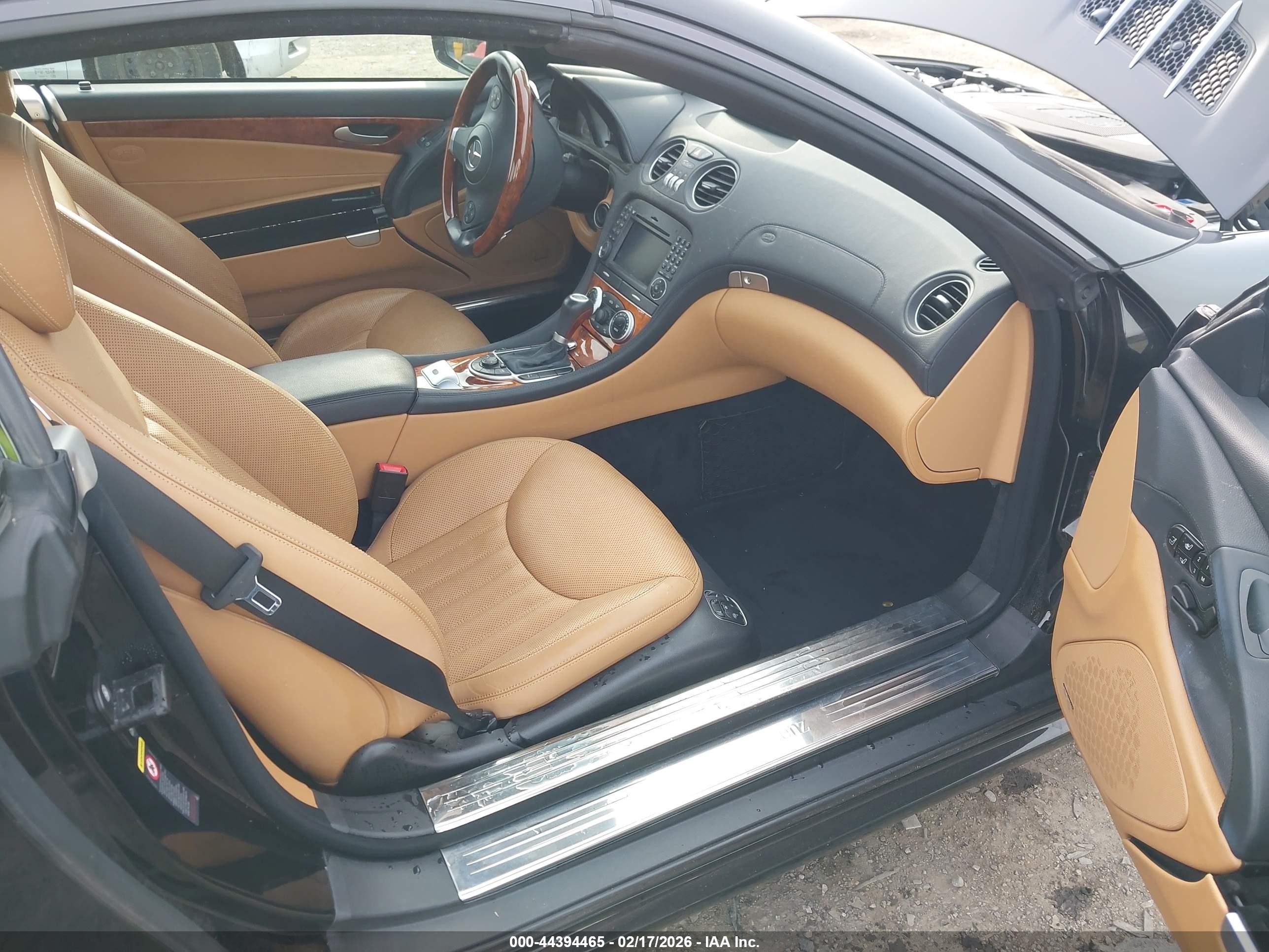 2011 Mercedes-benz Sl 550   Black vin: WDBSK7BA6BF161856