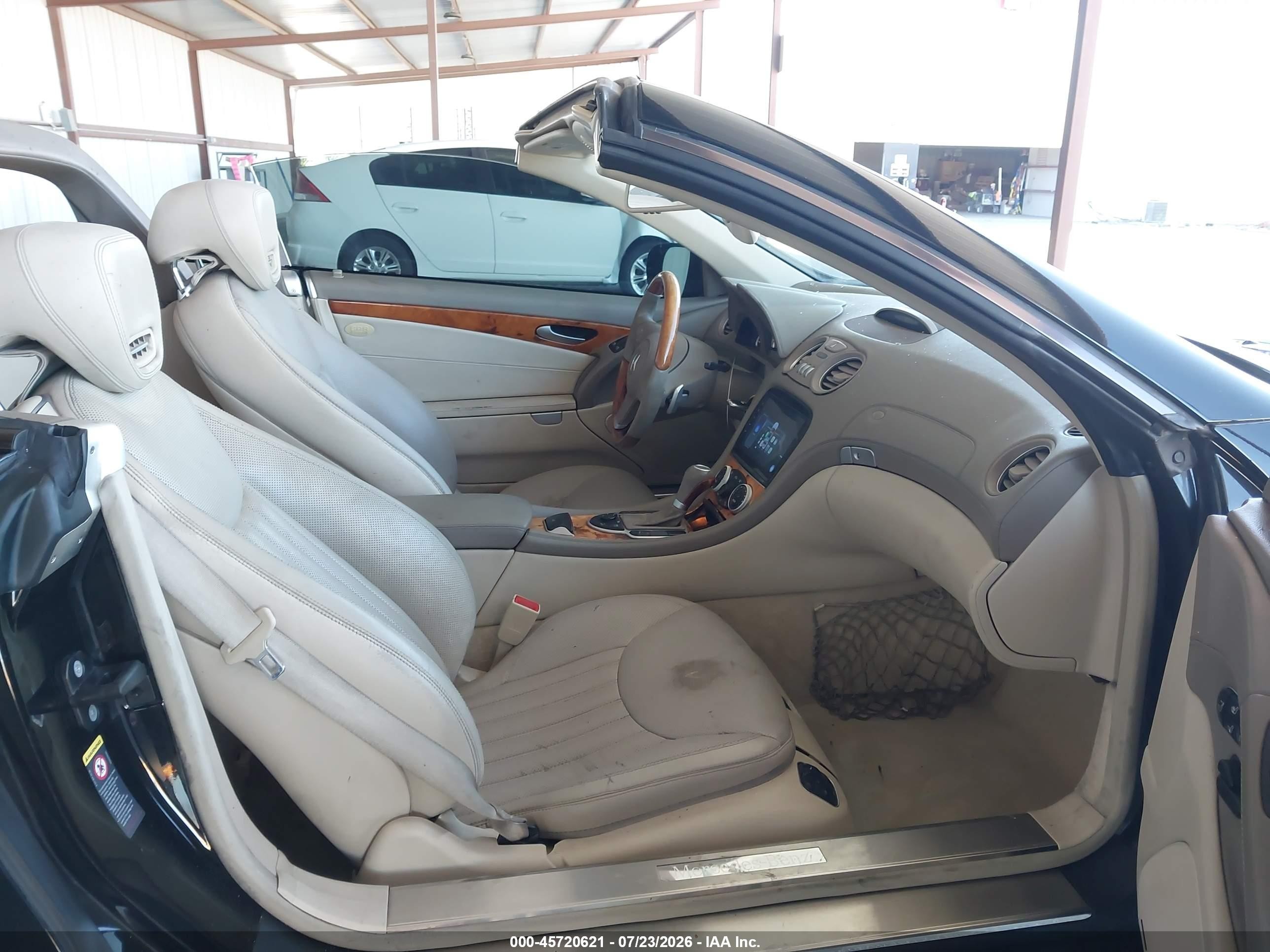 2011 Mercedes-benz Sl 550   Black vin: WDBSK7BA6BF165437