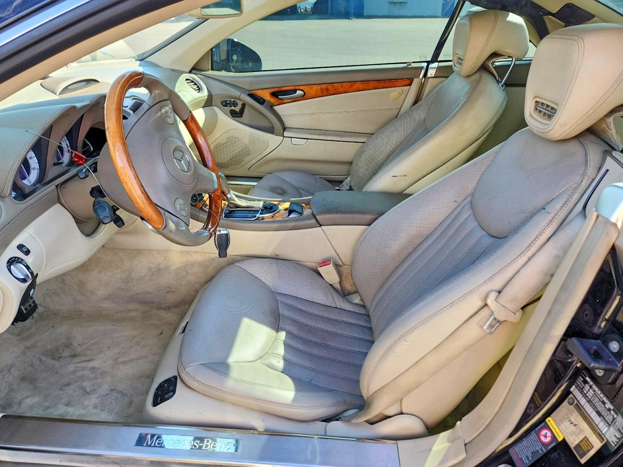 2011 Mercedes-benz Sl 550 Черный vin: WDBSK7BA6BF165437