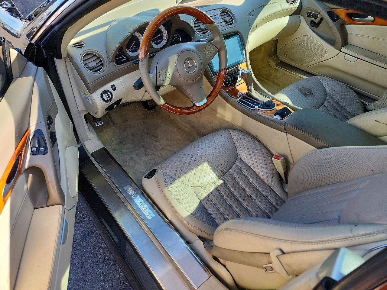 2011 Mercedes-benz Sl 550 Черный vin: WDBSK7BA6BF165437