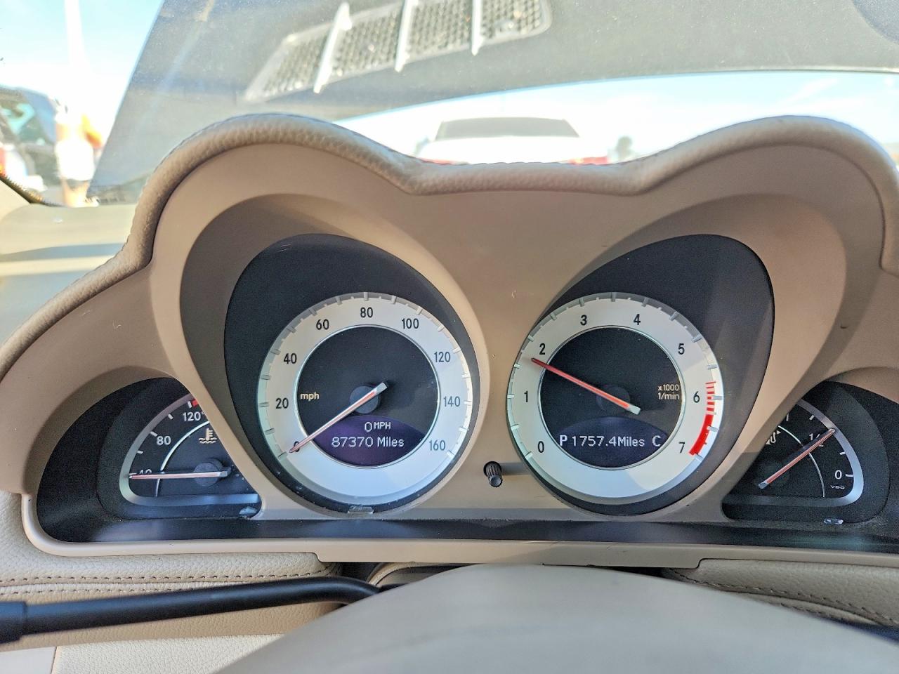 2011 Mercedes-benz Sl 550 Черный vin: WDBSK7BA6BF165437