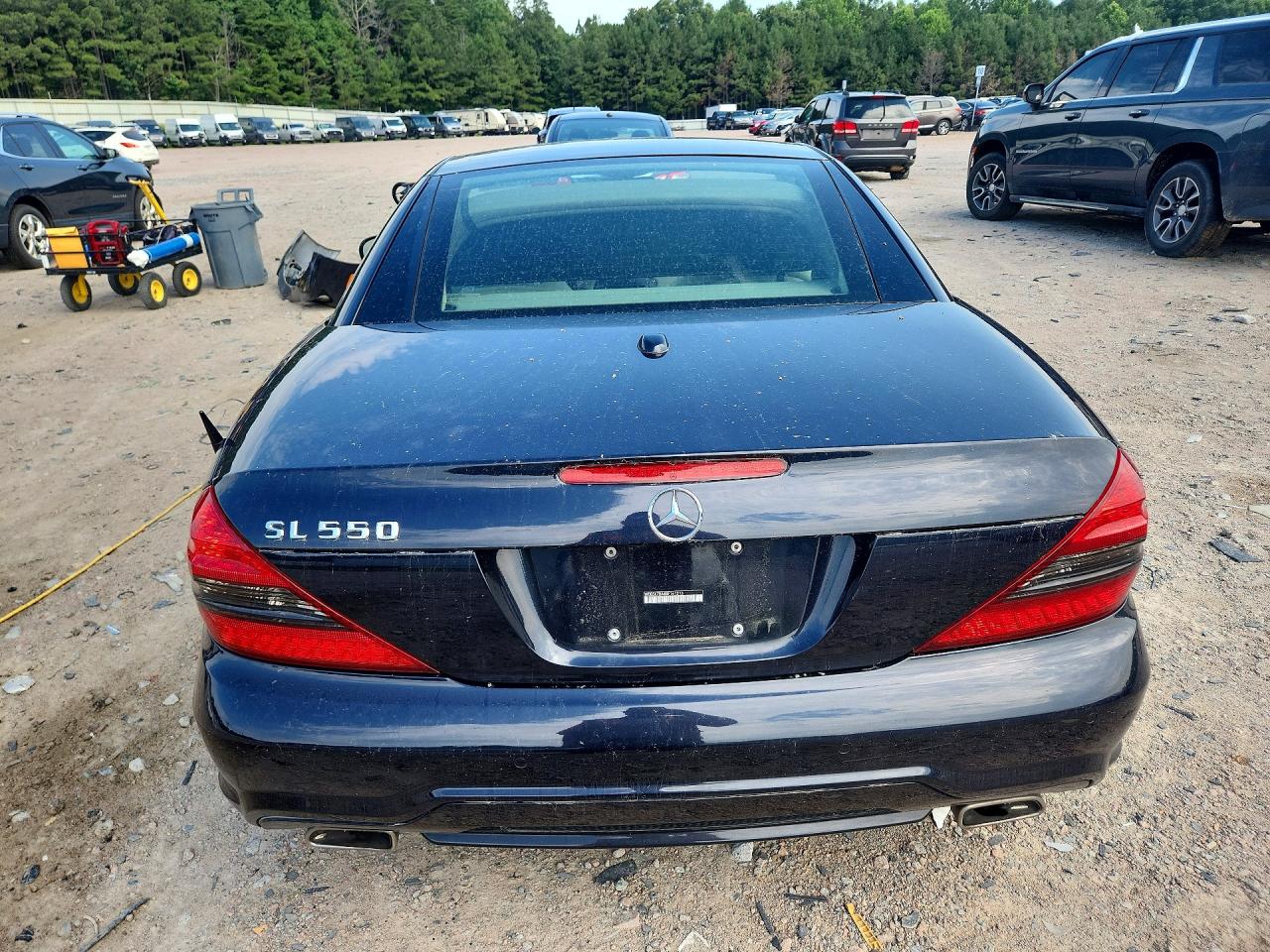 2011 Mercedes-benz Sl 550 Blue vin: WDBSK7BA8BF161213