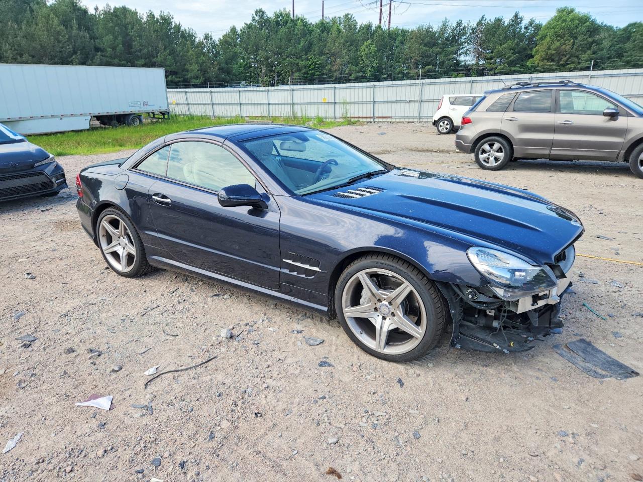 2011 Mercedes-benz Sl 550 Blue vin: WDBSK7BA8BF161213