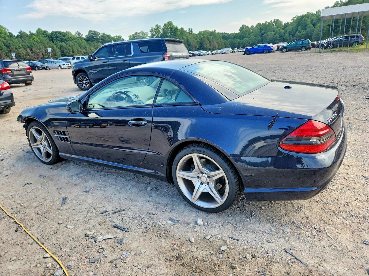2011 Mercedes-benz Sl 550 Blue vin: WDBSK7BA8BF161213