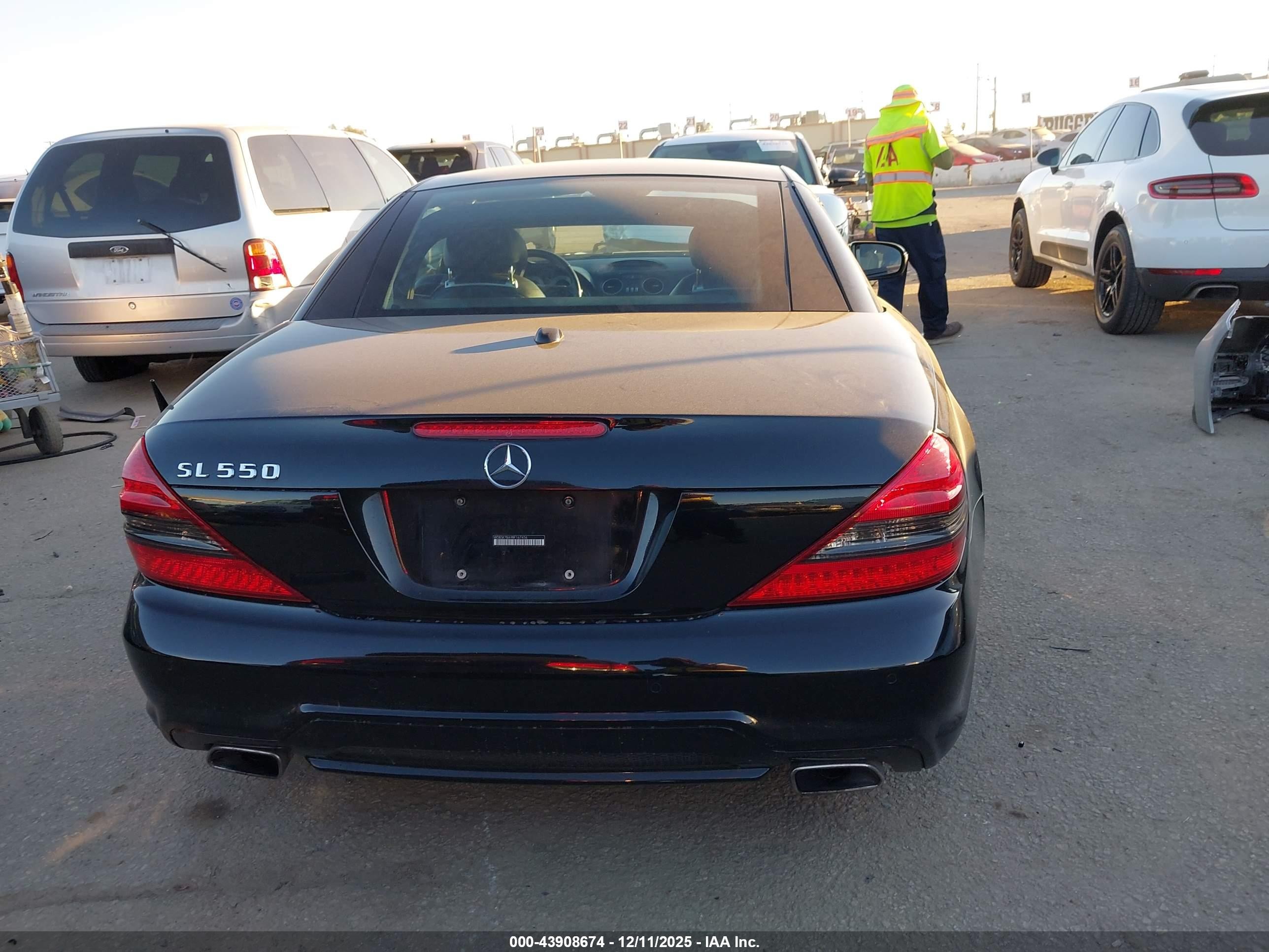 2011 Mercedes-benz Sl 550   Black vin: WDBSK7BA9BF167456