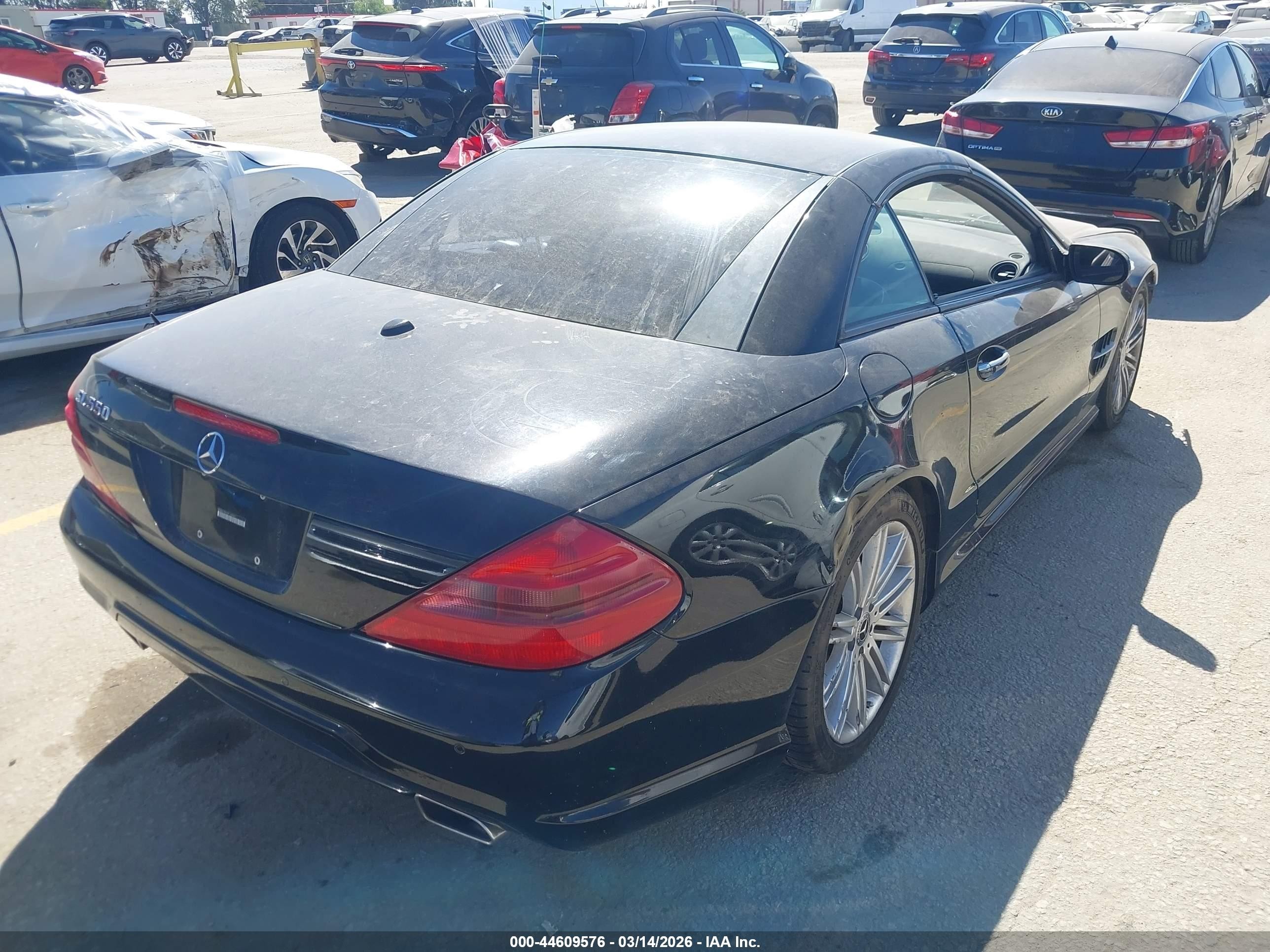2011 Mercedes-benz Sl 550   Черный vin: WDBSK7BAXBF163447