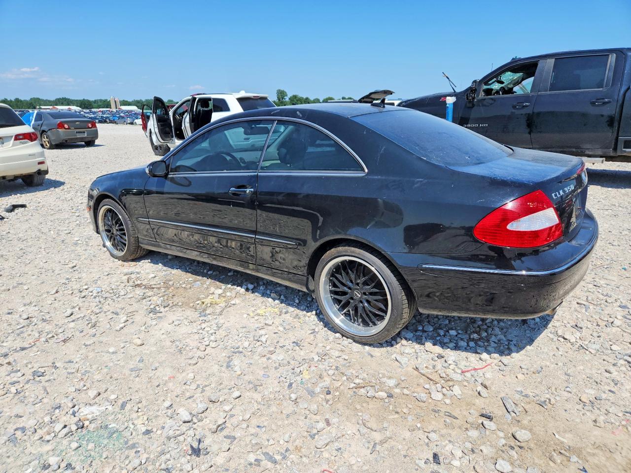 2007 Mercedes-benz Clk 350 Black vin: WDBTJ56H07F211287