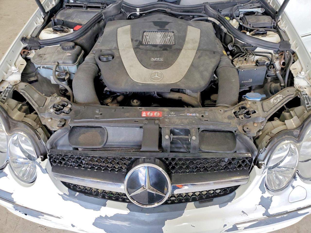 2008 Mercedes-benz Clk 350 White vin: WDBTJ56H08F254190