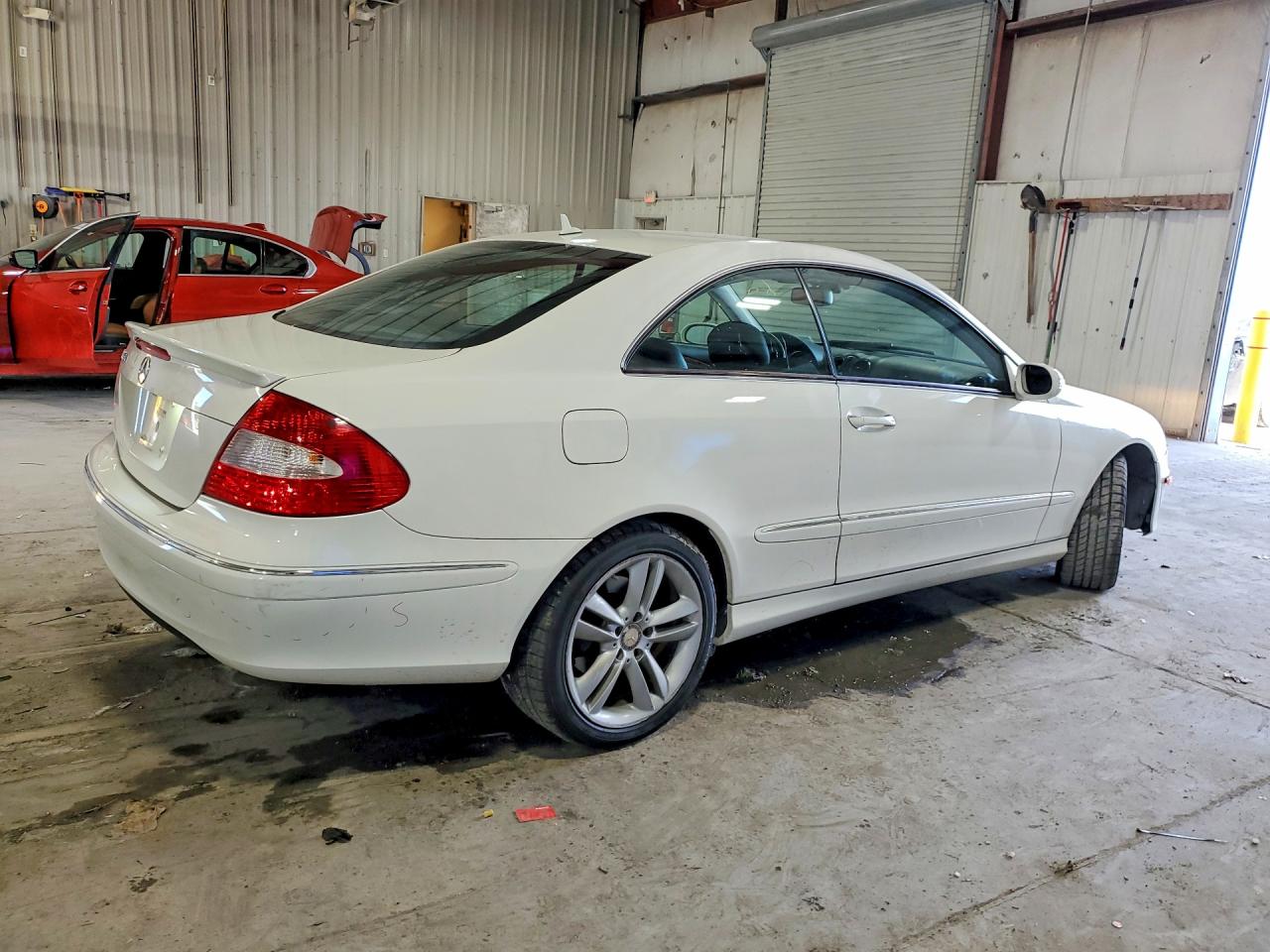 2008 Mercedes-benz Clk 350 White vin: WDBTJ56H08F254190