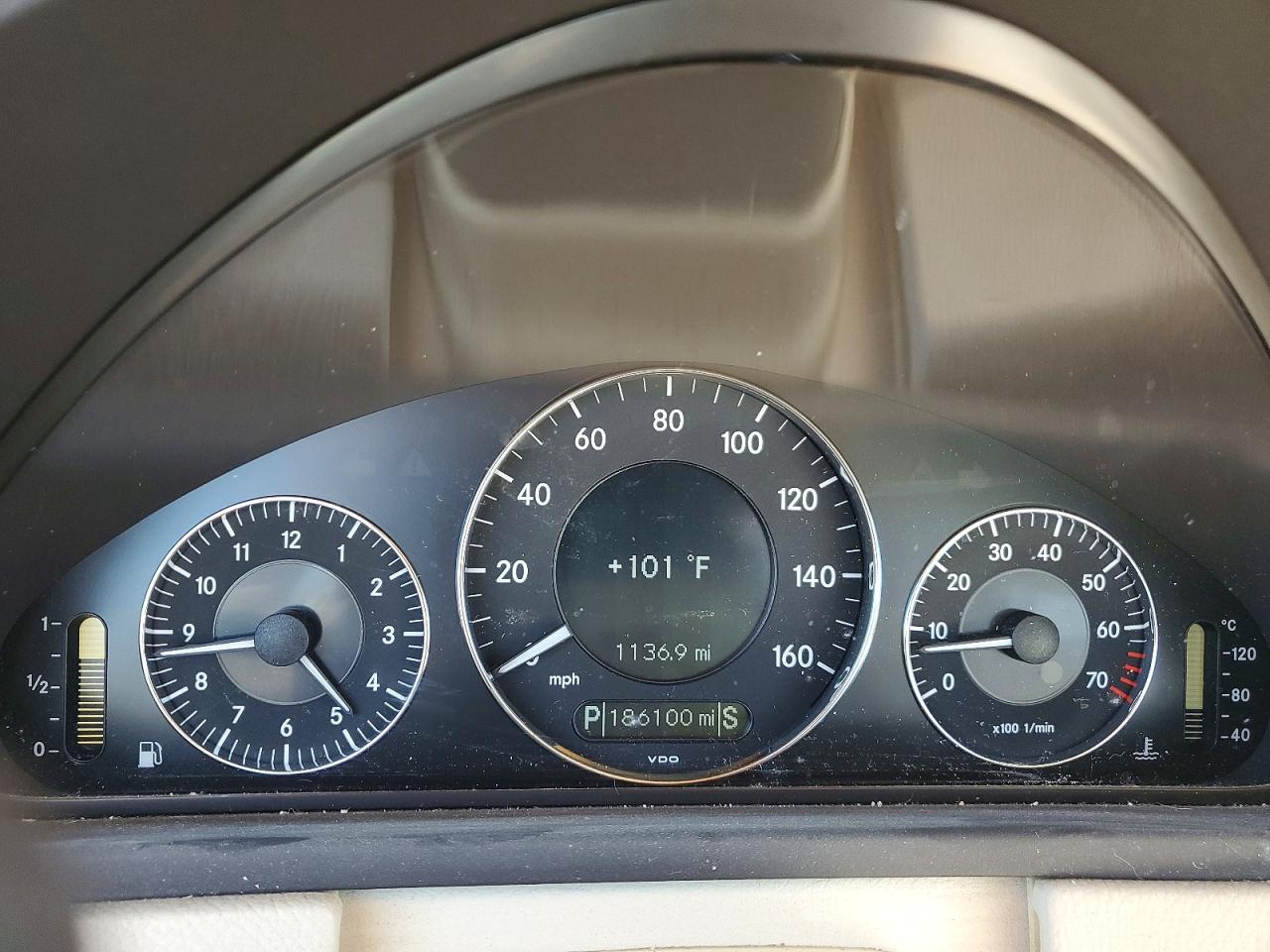 2007 Mercedes-benz Clk 350 White vin: WDBTJ56H17F221150