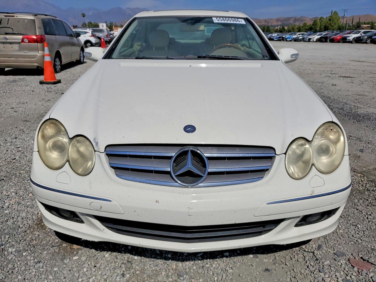 2007 Mercedes-benz Clk 350 White vin: WDBTJ56H17F221150