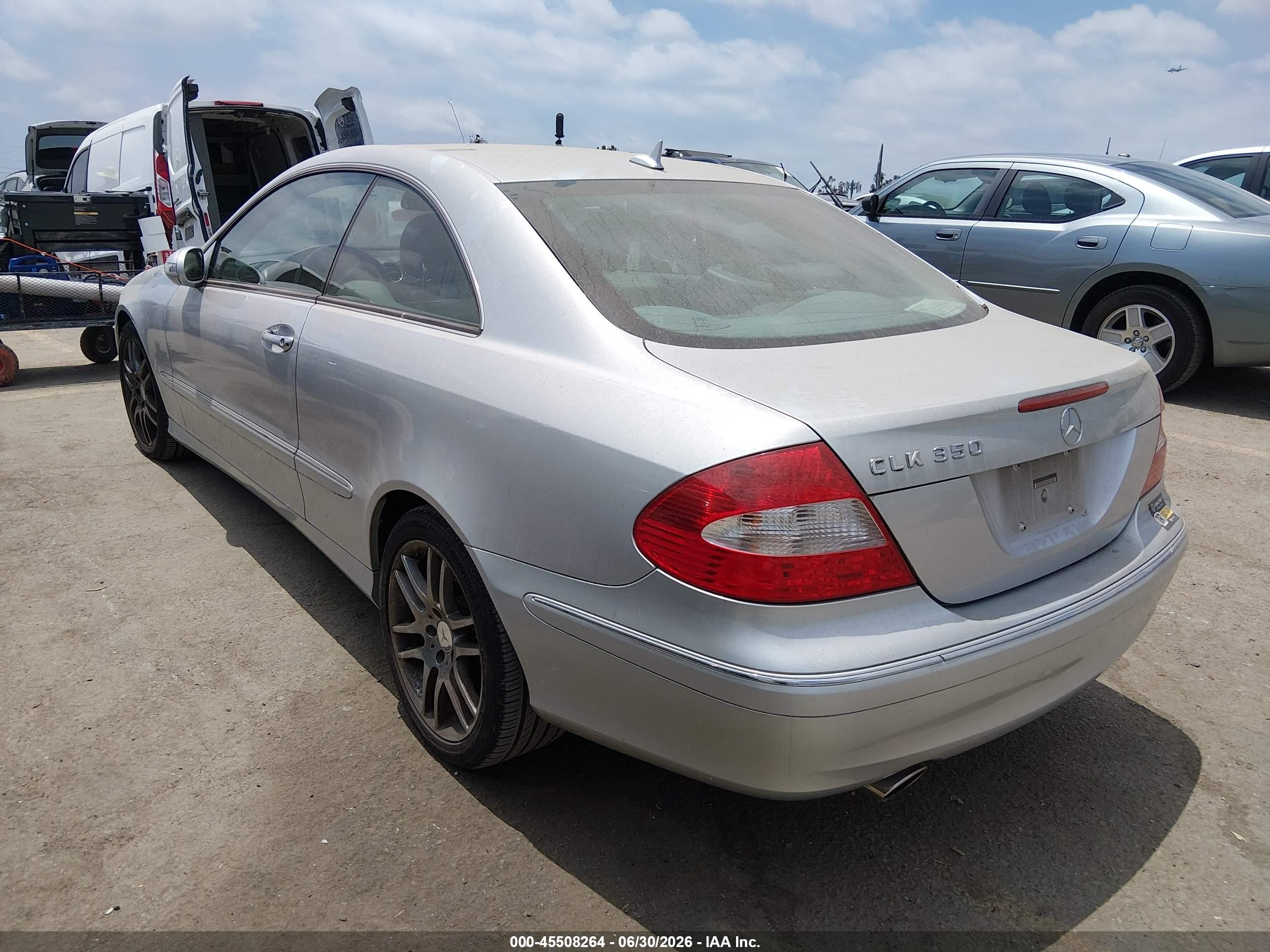 2008 Mercedes-benz Clk 350   Silver vin: WDBTJ56H18F237205
