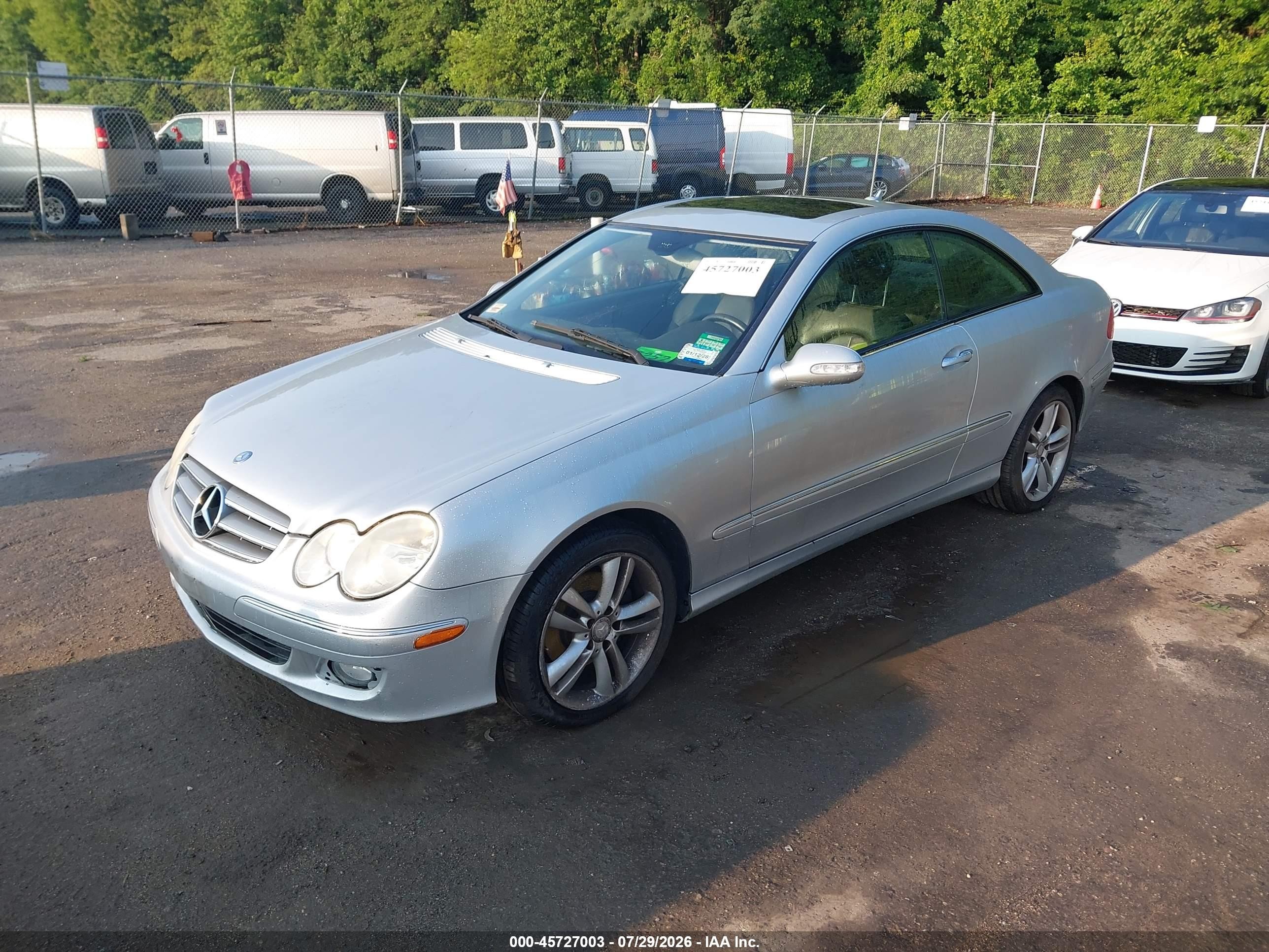 2009 Mercedes-benz Clk 350   Silver vin: WDBTJ56H19F262803