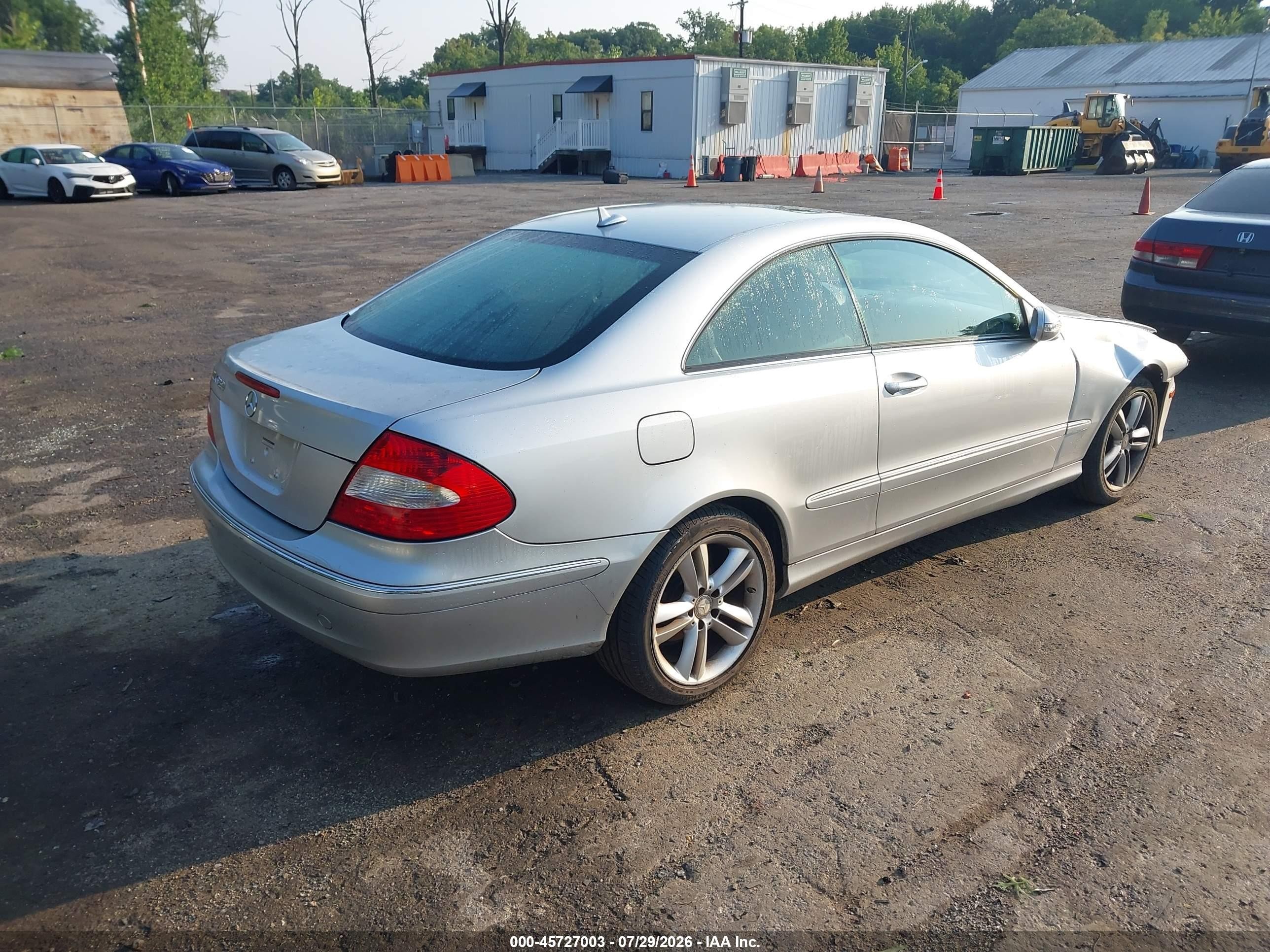 2009 Mercedes-benz Clk 350   Silver vin: WDBTJ56H19F262803
