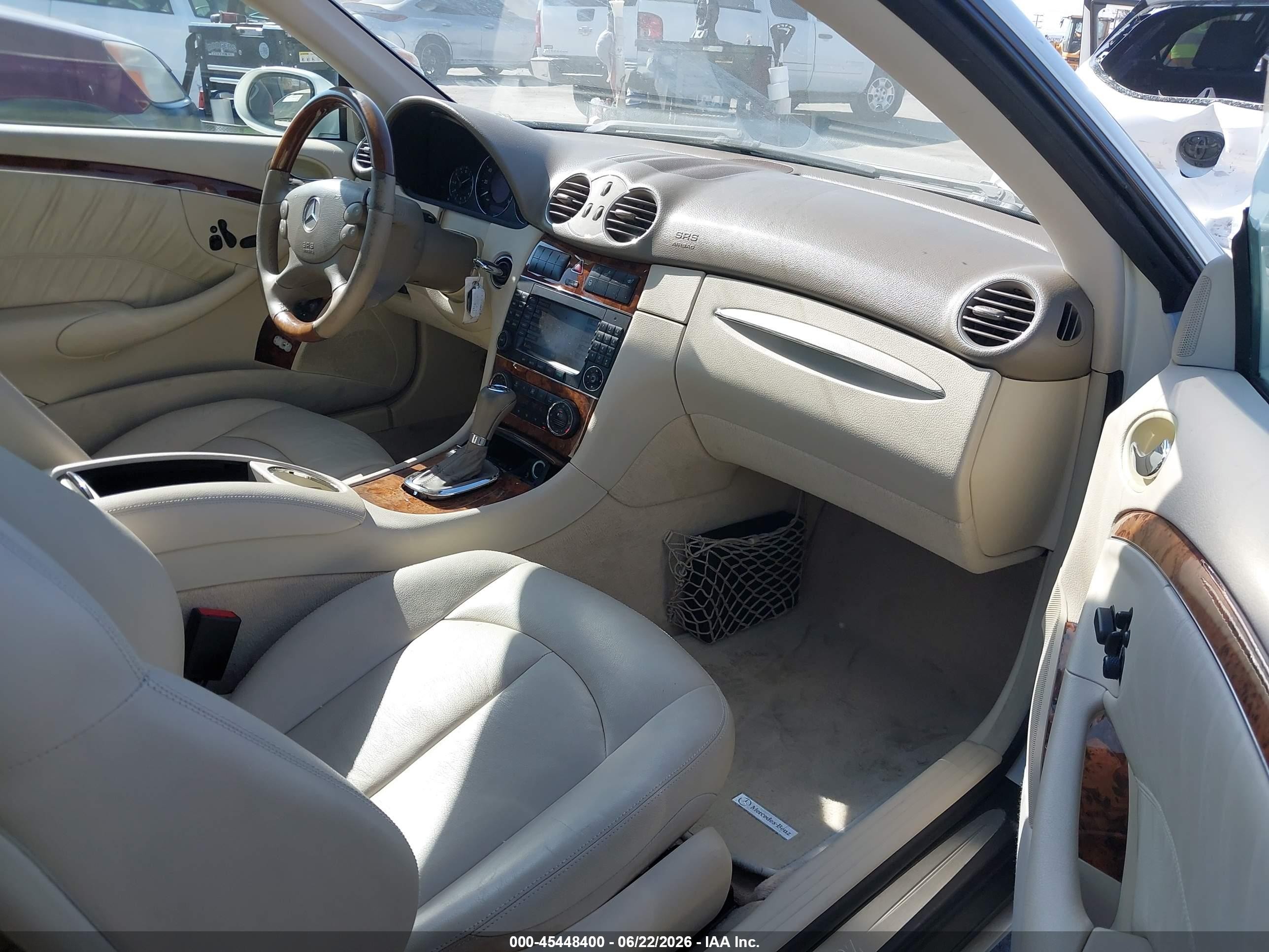 2009 Mercedes-benz Clk 350   Белый vin: WDBTJ56H39F269283