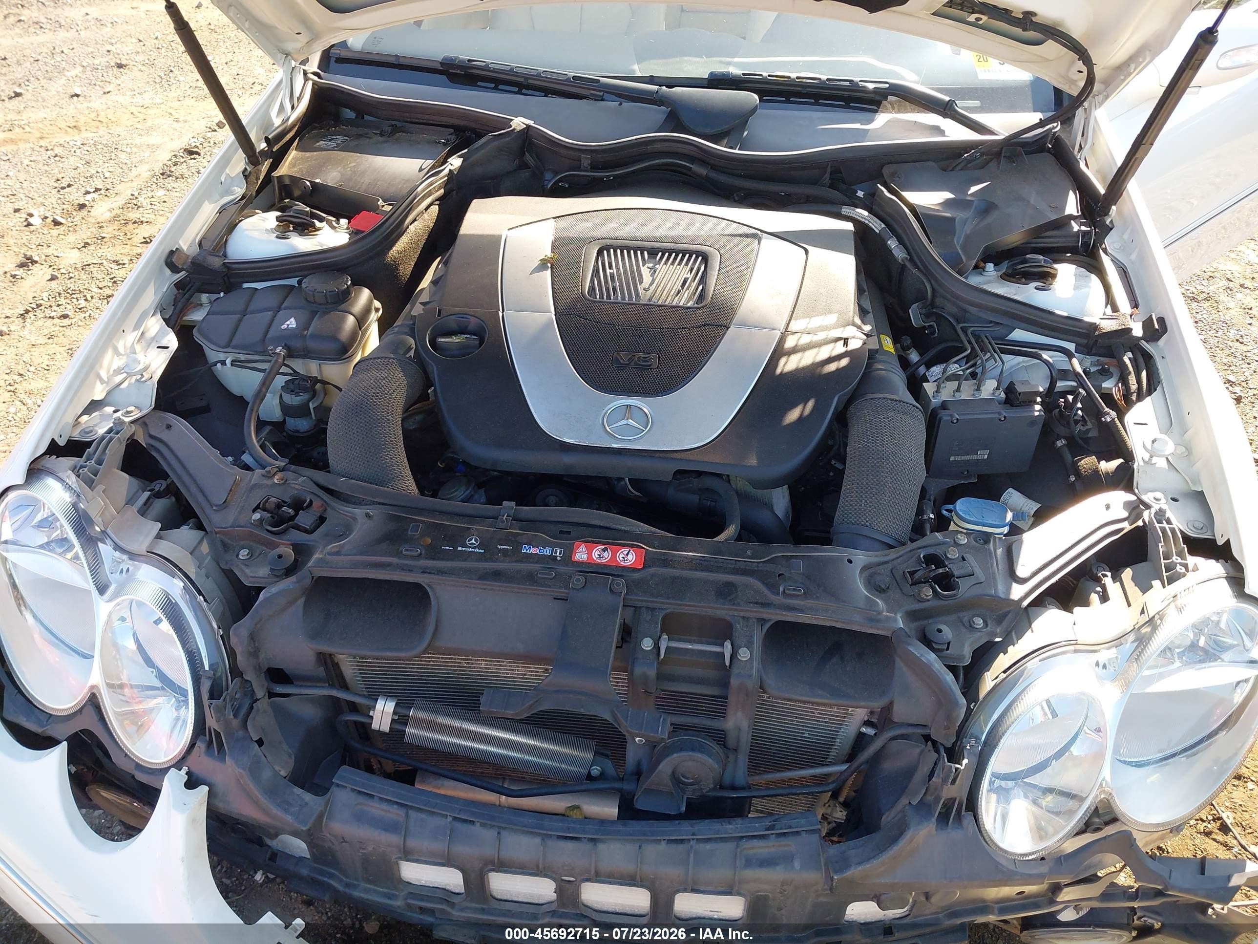 2007 Mercedes-benz Clk 350   White vin: WDBTJ56H57F208532