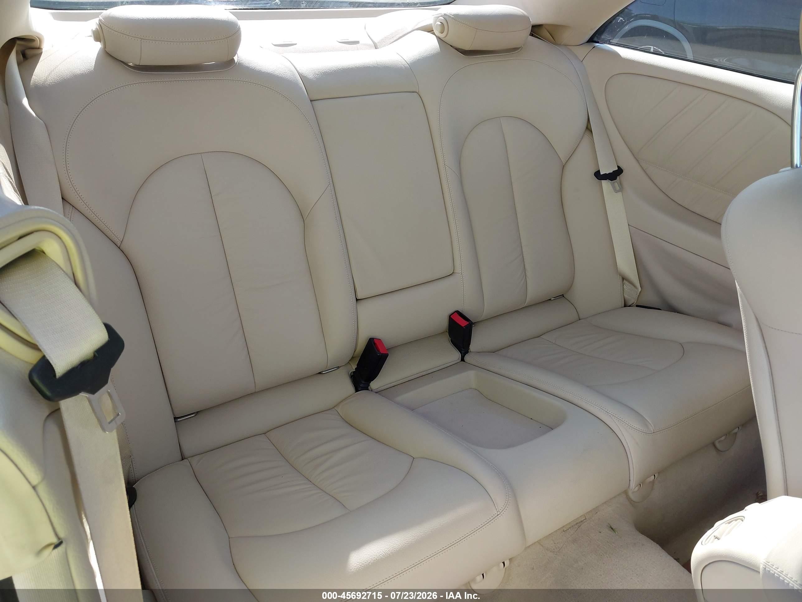 2007 Mercedes-benz Clk 350   White vin: WDBTJ56H57F208532