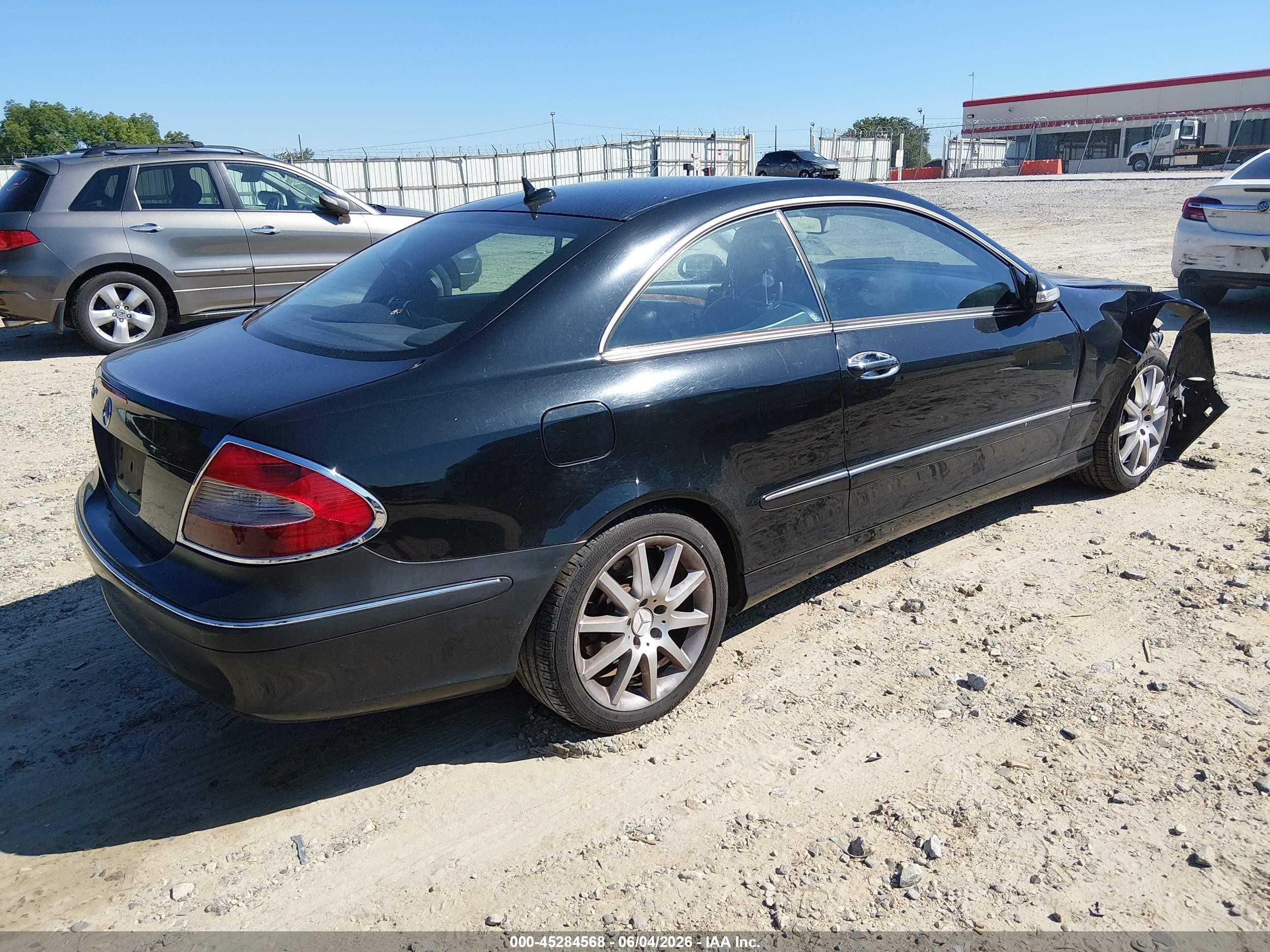 2007 Mercedes-benz Clk 350 Черный vin: WDBTJ56H57F223869