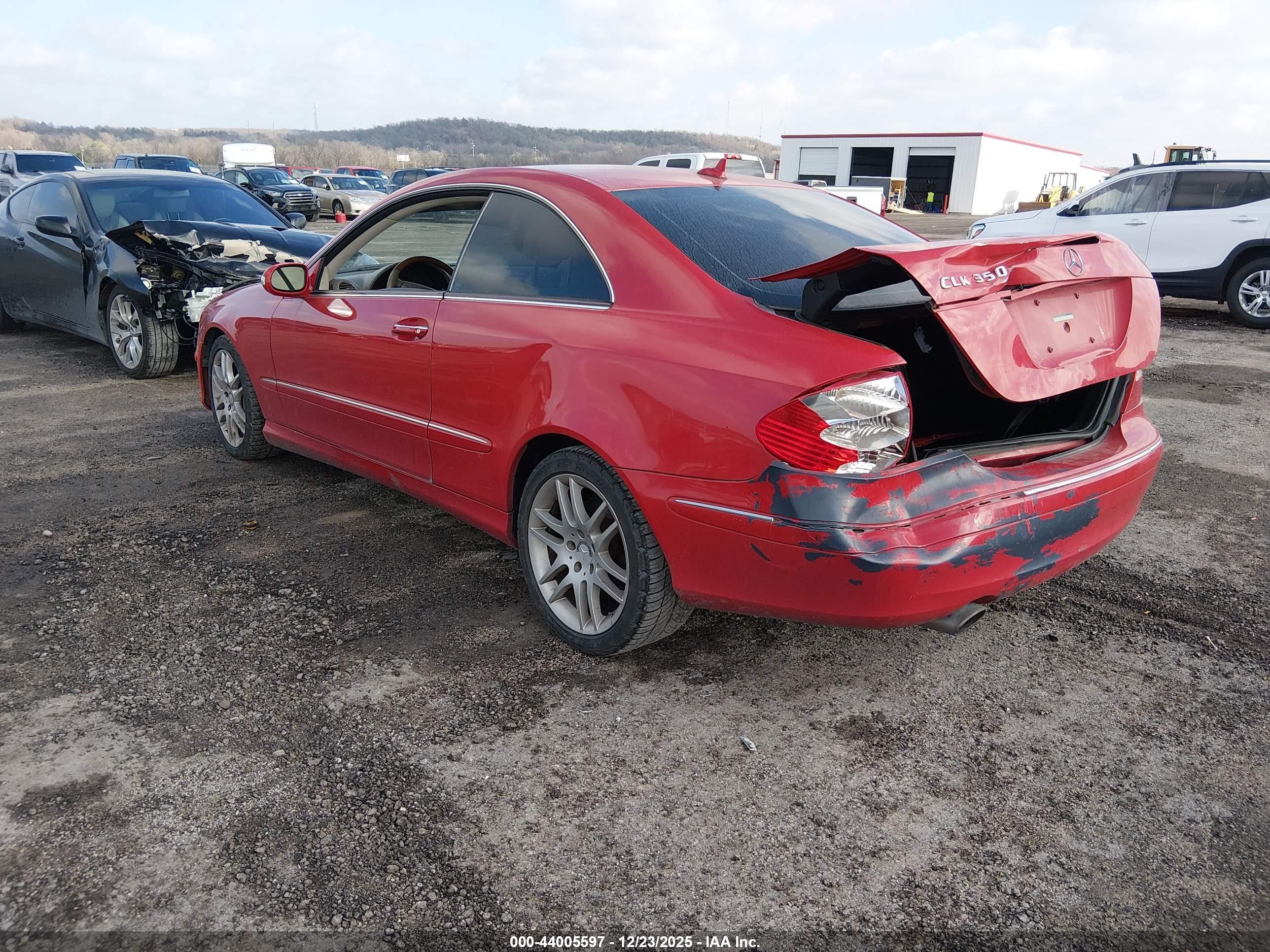 2009 Mercedes-benz Clk 350 Red vin: WDBTJ56H59F268152
