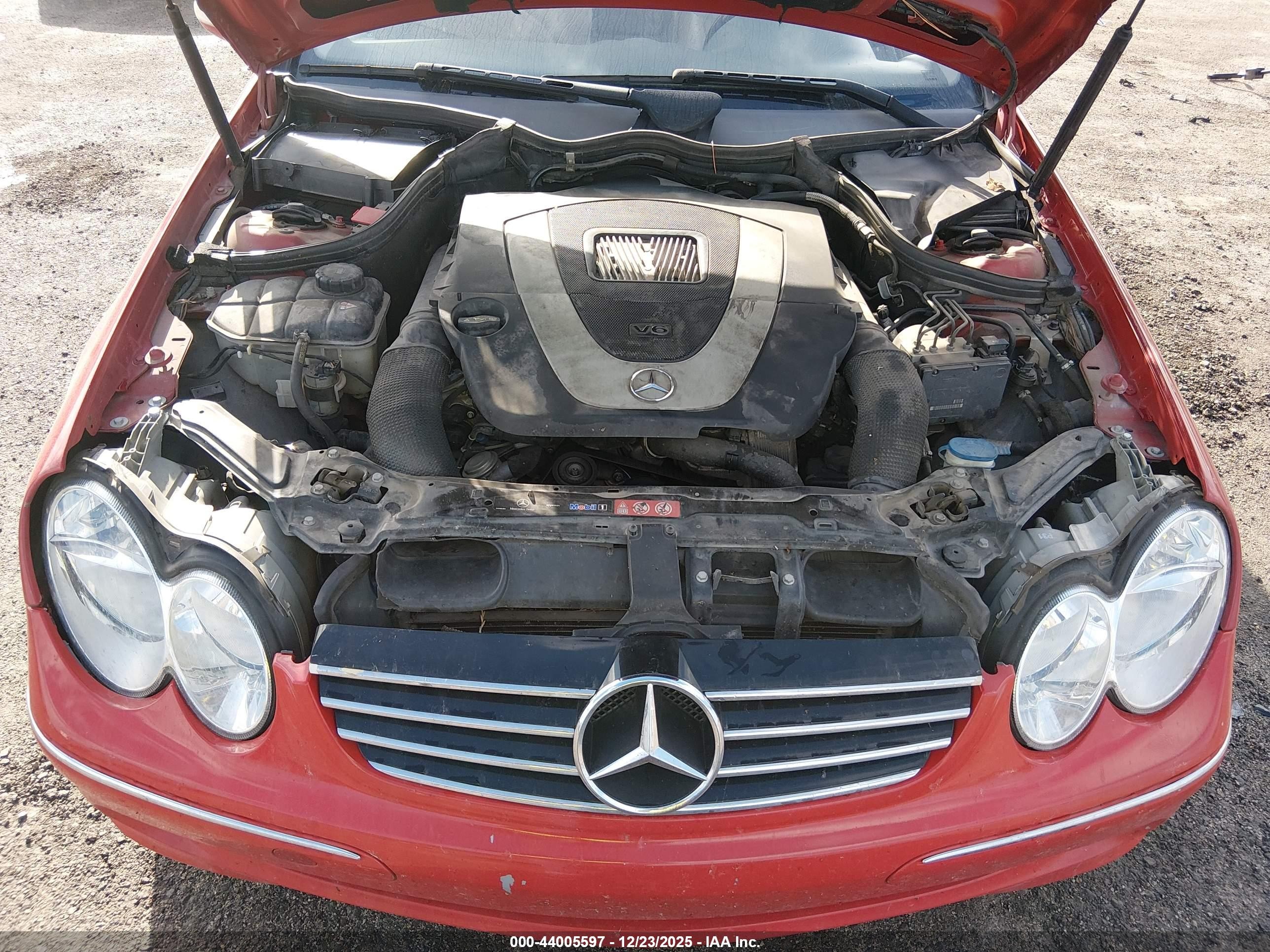 2009 Mercedes-benz Clk 350 Red vin: WDBTJ56H59F268152